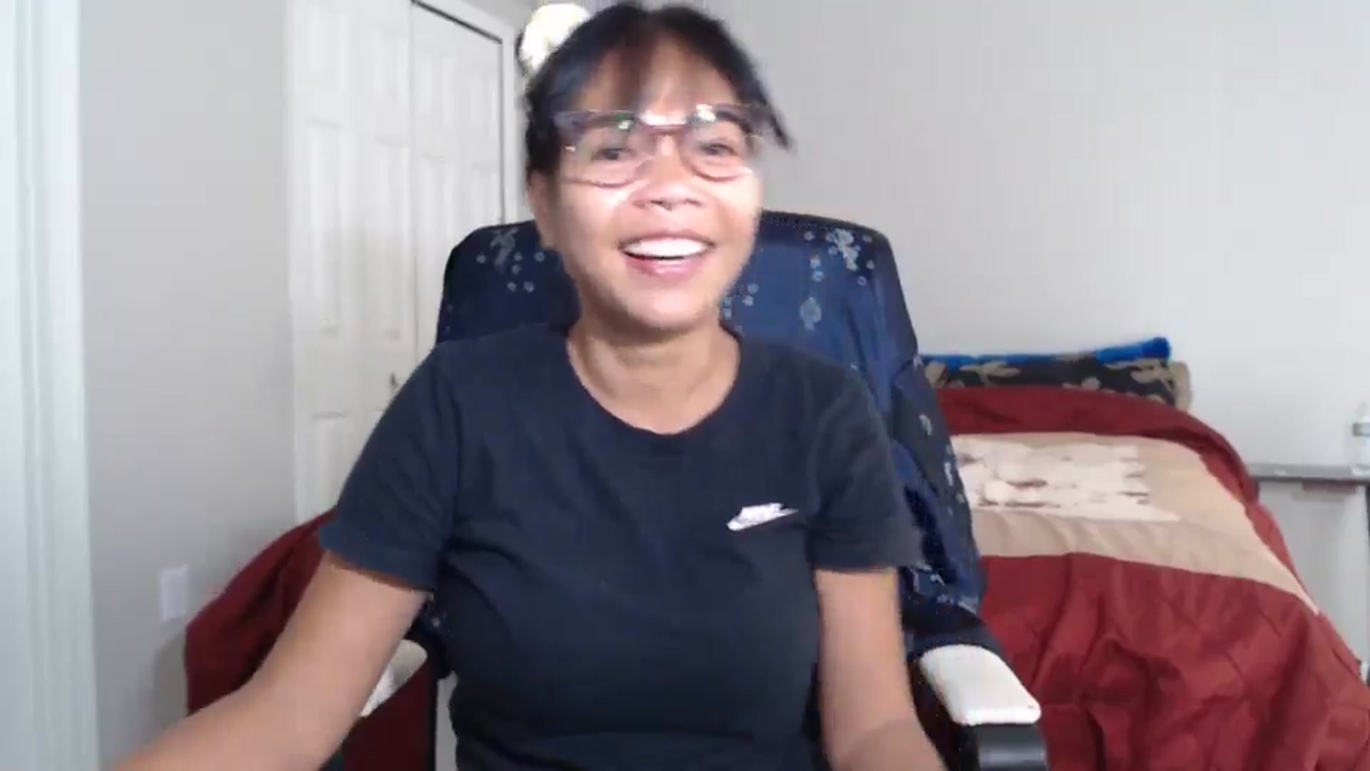 Gallery image thumbnail from Littlekai2023's myfreecams stream on, 07/07/2024, 19:58 image 17 of 20