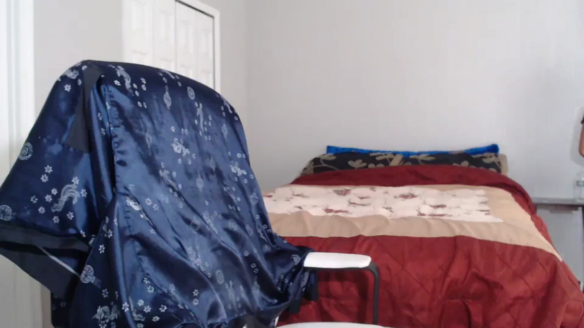 Gallery image thumbnail from Littlekai2023's myfreecams stream on, 07/07/2024, 19:58 image 5 of 20