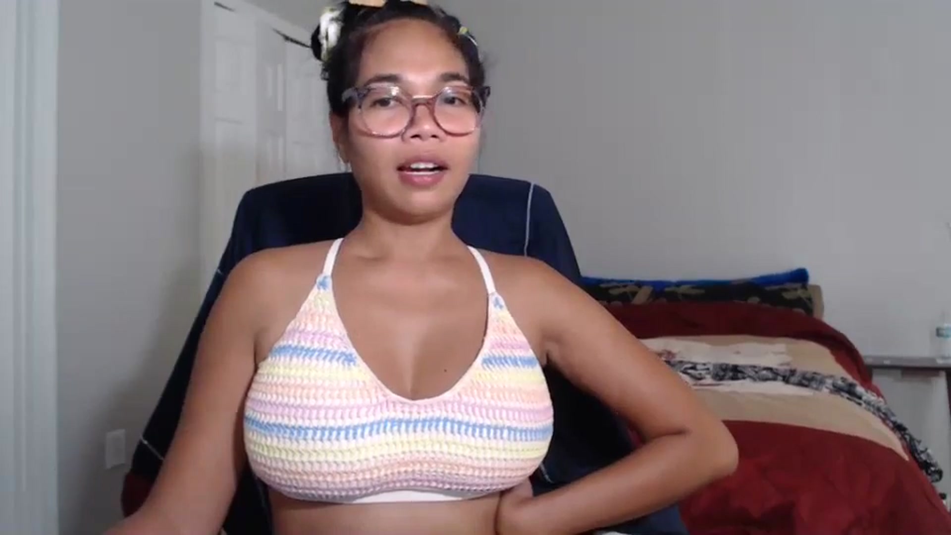 Gallery image thumbnail from Littlekai2023's myfreecams stream on, 07/07/2024, 22:00 image 11 of 20