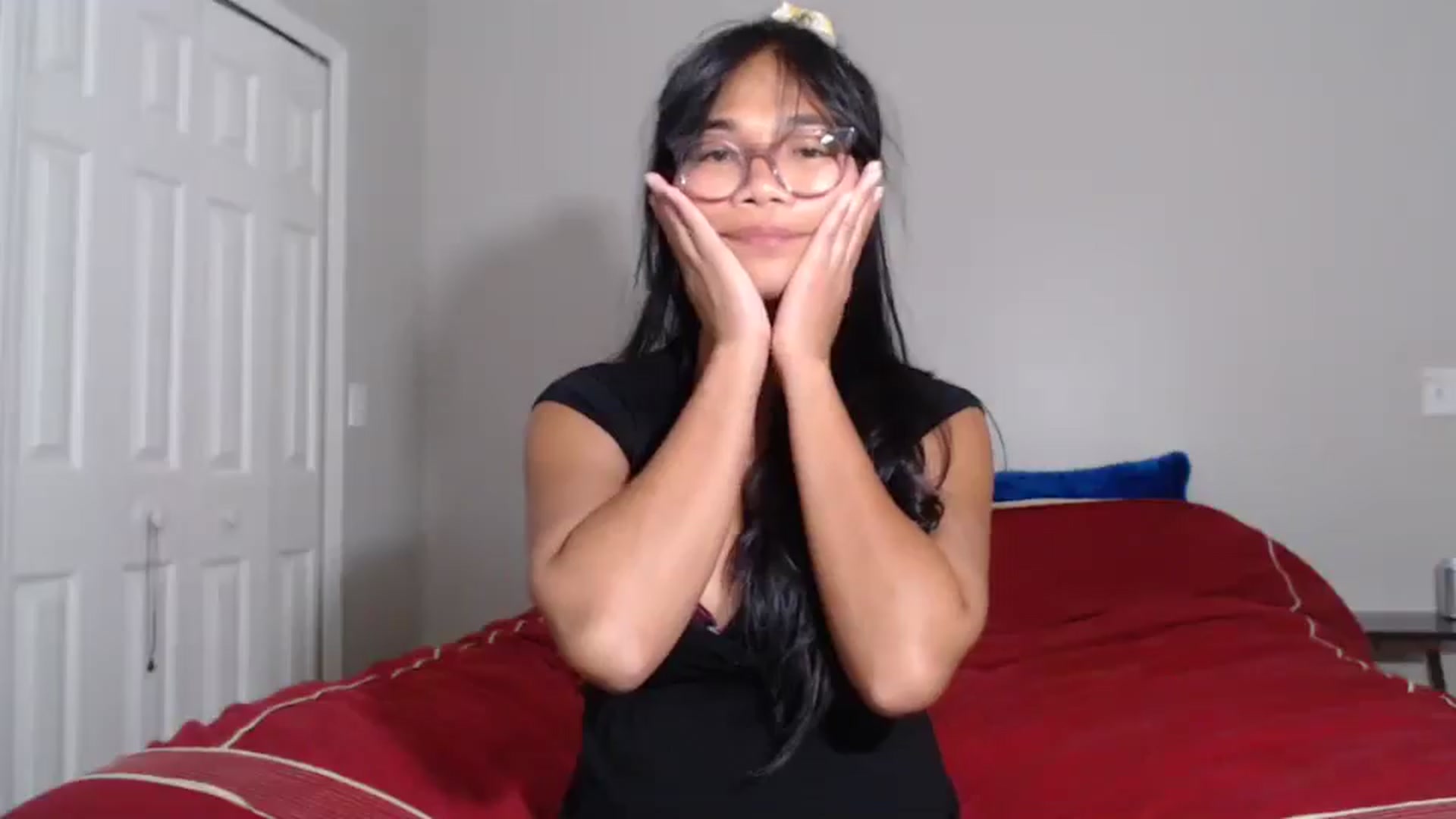 Gallery image thumbnail from Littlekai2023's myfreecams stream on, 07/09/2024, 01:40 image 18 of 20