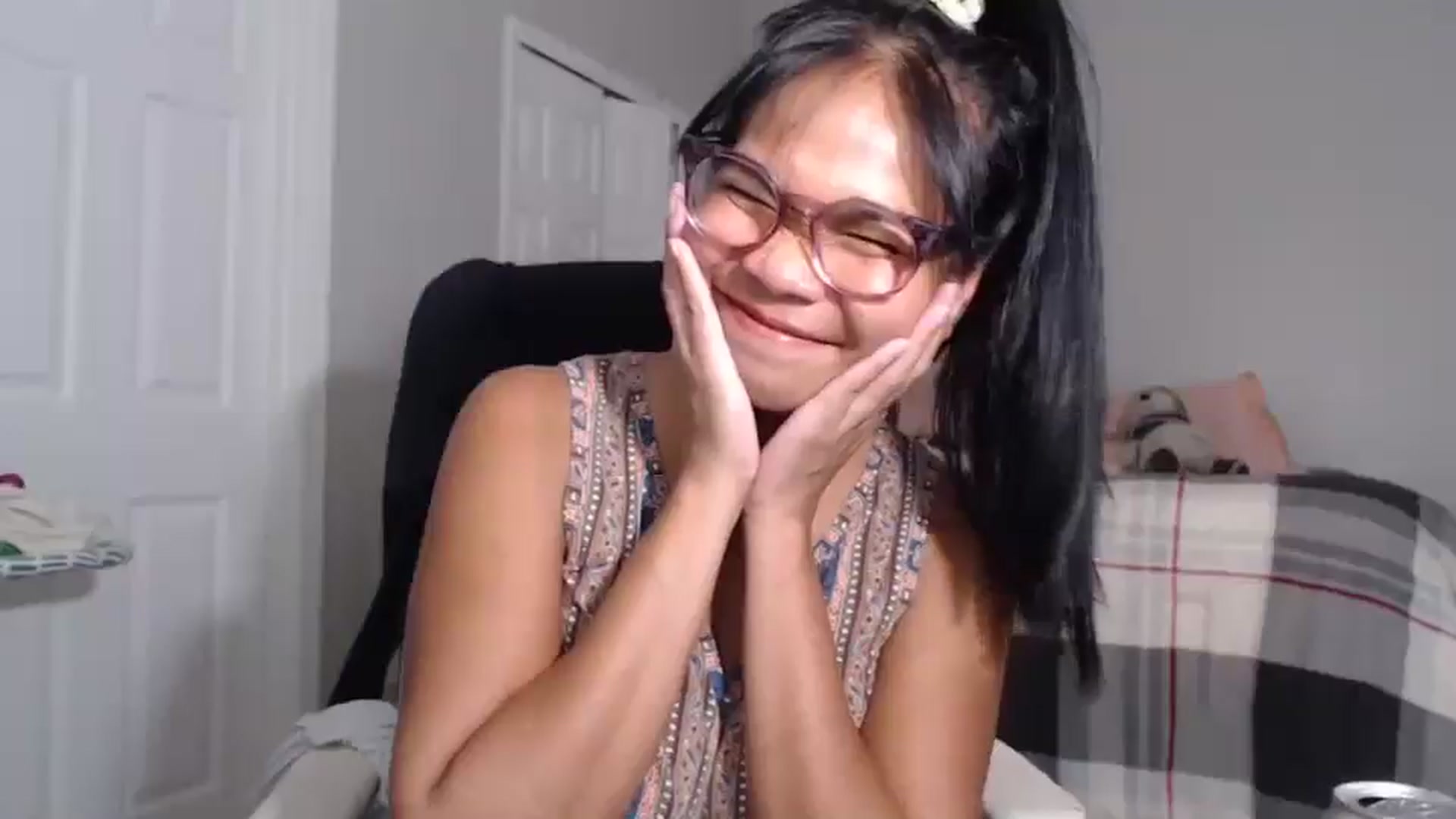 Gallery image thumbnail from Littlekai2023's myfreecams stream on, 07/14/2024, 03:29 image 16 of 20