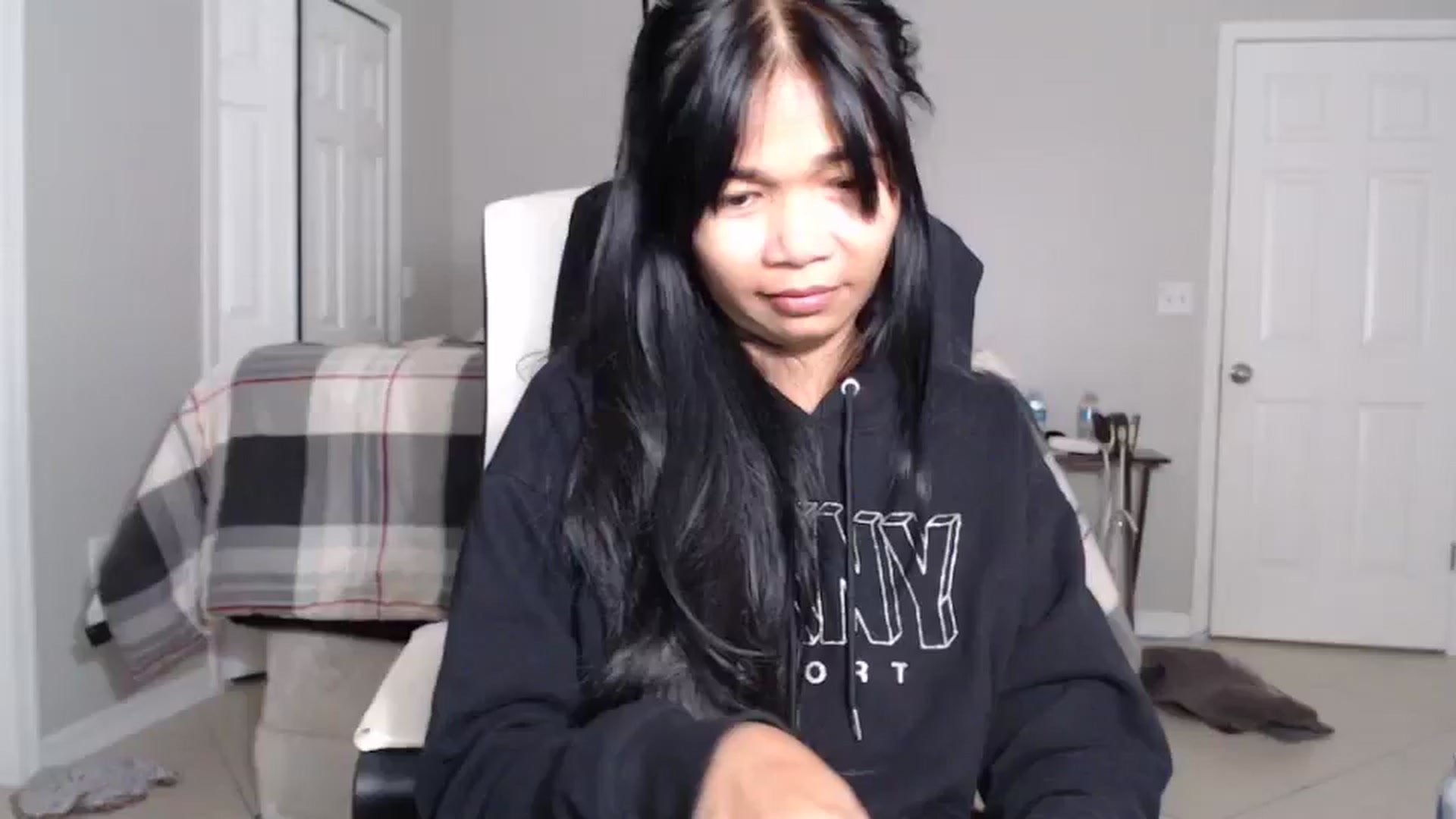 Gallery image thumbnail from Littlekai2023's myfreecams stream on, 07/15/2024, 04:11 image 20 of 20