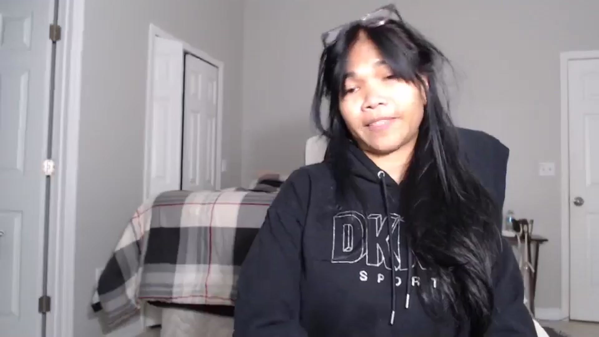 Gallery image thumbnail from Littlekai2023's myfreecams stream on, 07/15/2024, 04:11 image 10 of 20