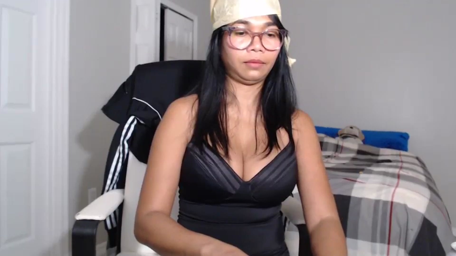Gallery image thumbnail from Littlekai2023's myfreecams stream on, 07/18/2024, 03:55 image 13 of 20