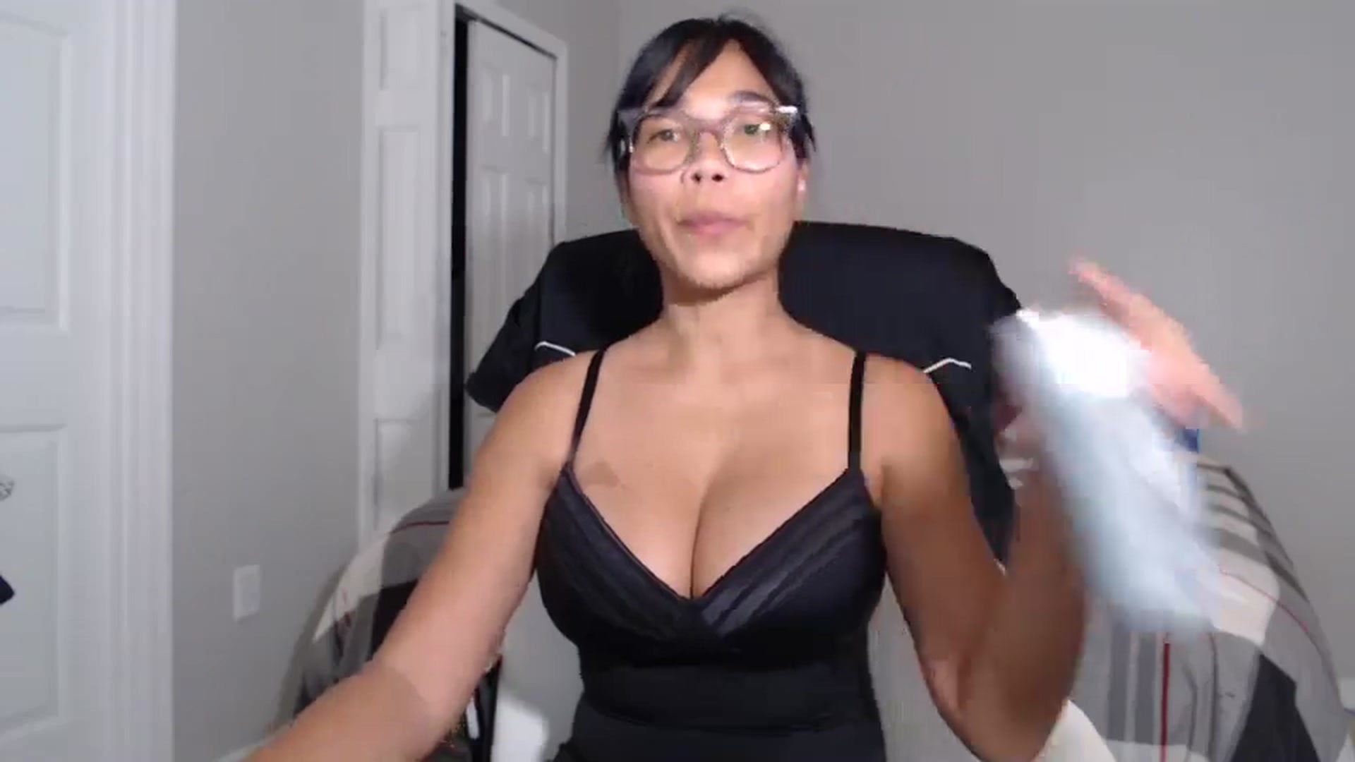 Gallery image thumbnail from Littlekai2023's myfreecams stream on, 07/18/2024, 03:55 image 3 of 20