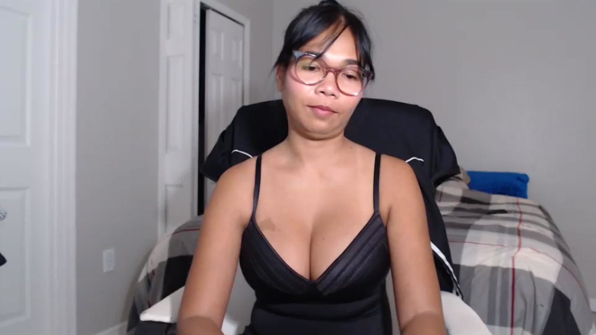 Gallery image thumbnail from Littlekai2023's myfreecams stream on, 07/18/2024, 03:55 image 1 of 20