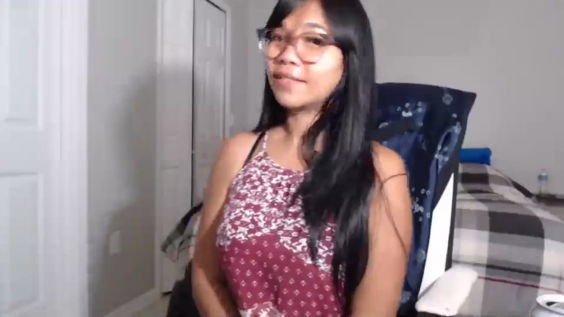Gallery image thumbnail from Littlekai2023's myfreecams stream on, 07/20/2024, 05:15 image 16 of 20