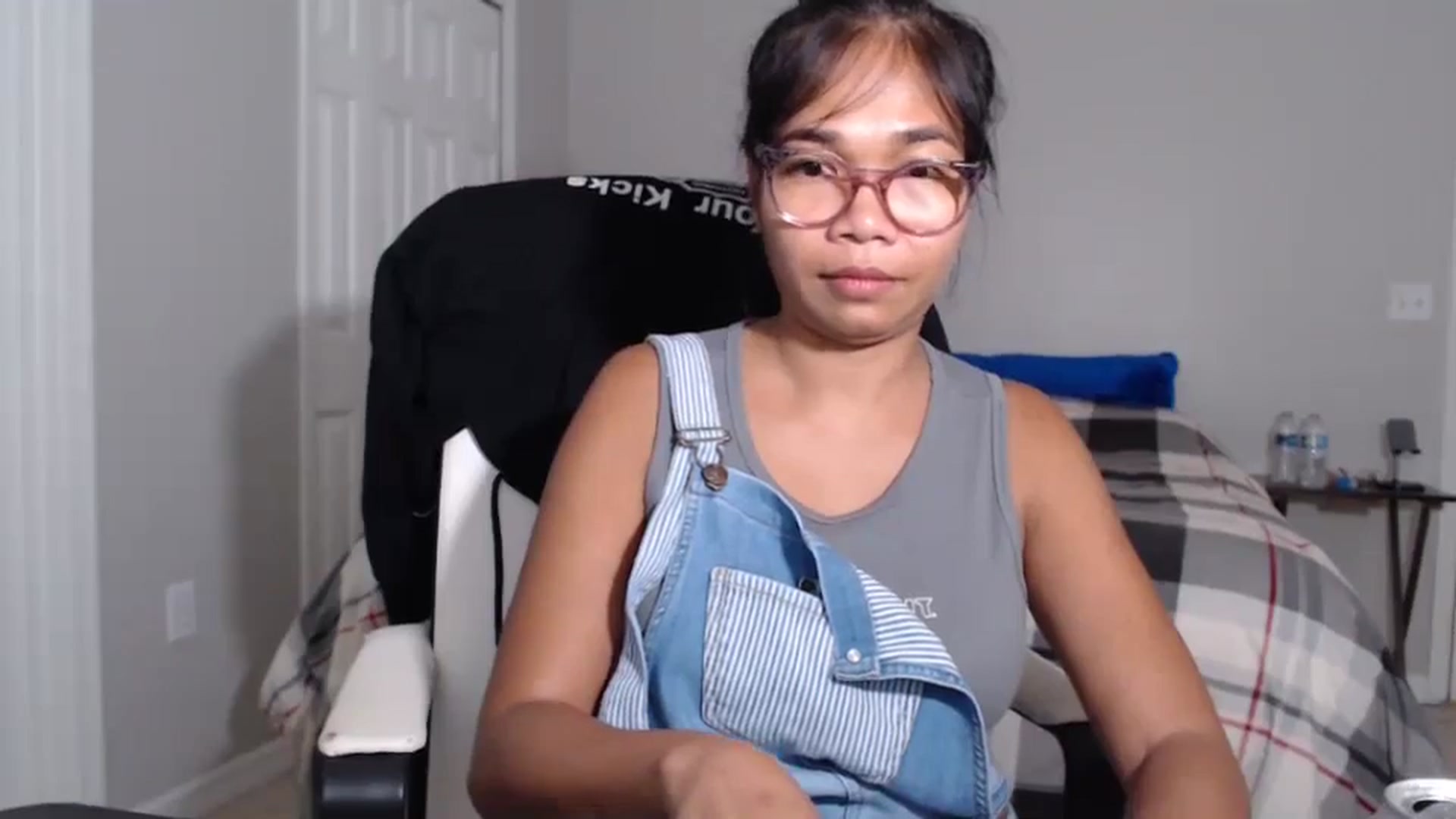 Gallery image thumbnail from Littlekai2023's myfreecams stream on, 07/23/2024, 04:58 image 13 of 20
