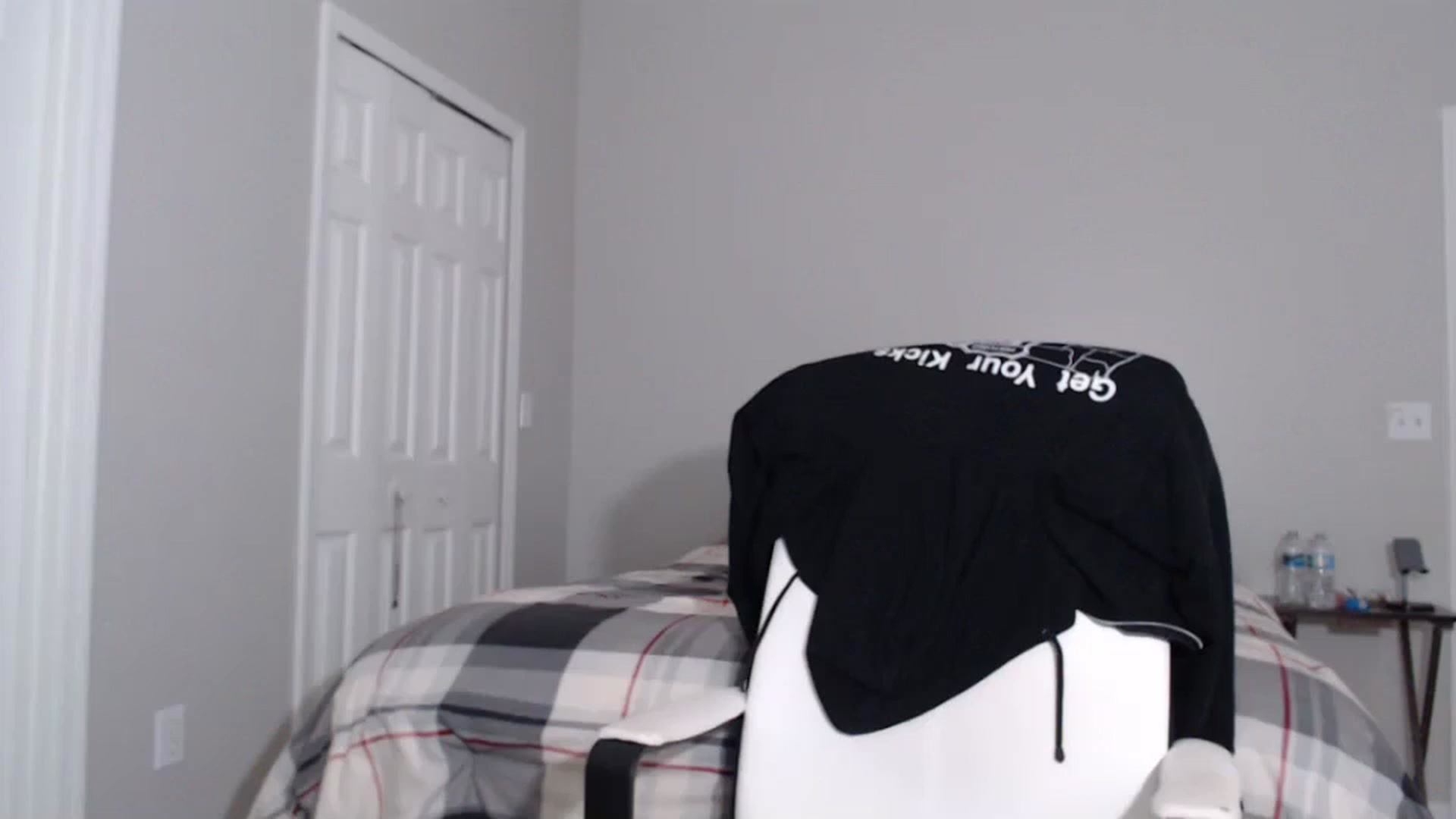 Gallery image thumbnail from Littlekai2023's myfreecams stream on, 07/23/2024, 04:58 image 7 of 20