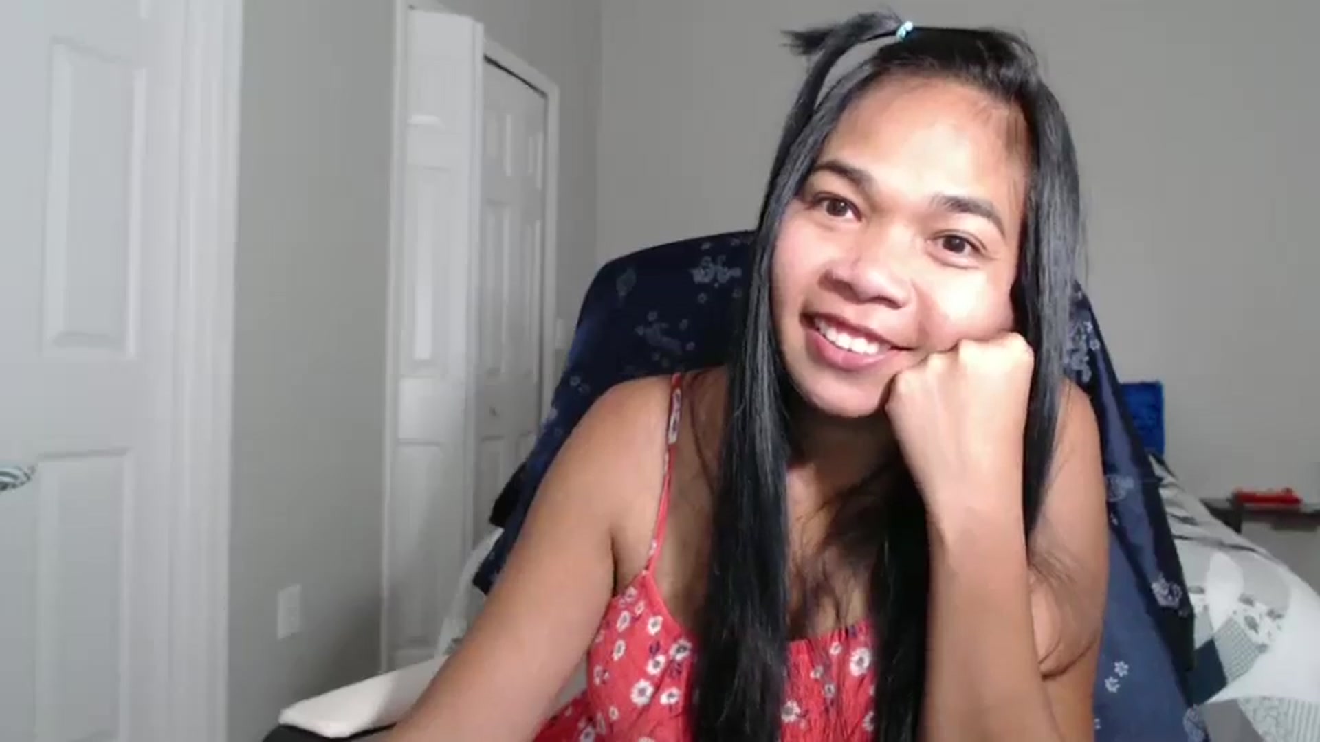 Gallery image thumbnail from Littlekai2023's myfreecams stream on, 07/31/2024, 24:00 image 16 of 20