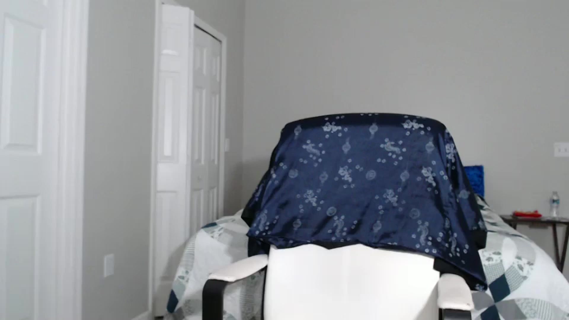 Gallery image thumbnail from Littlekai2023's myfreecams stream on, 07/31/2024, 24:00 image 6 of 20