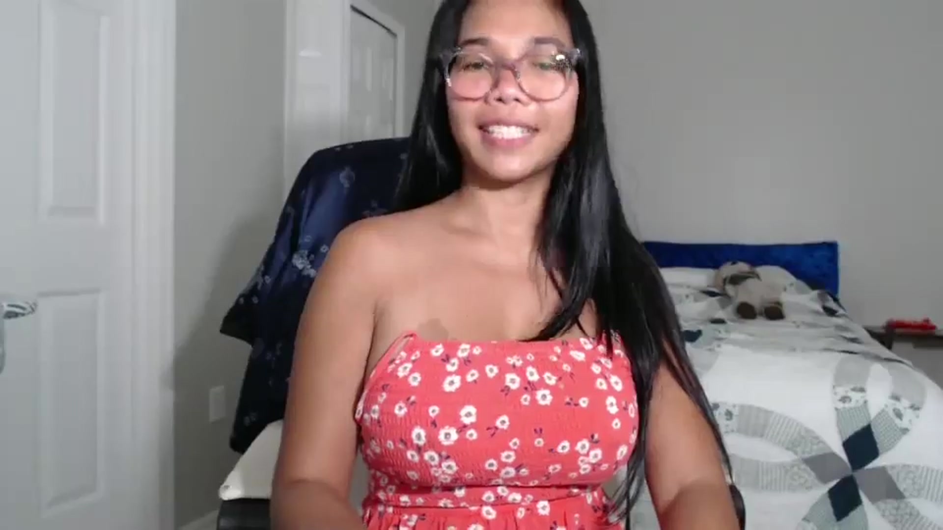 Gallery image thumbnail from Littlekai2023's myfreecams stream on, 07/31/2024, 03:25 image 15 of 20