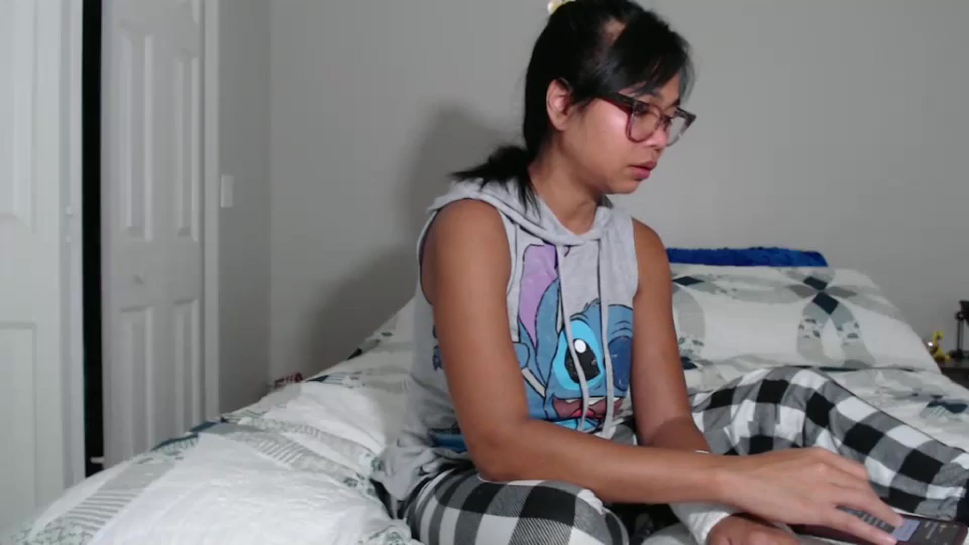 Gallery image thumbnail from Littlekai2023's myfreecams stream on, 08/06/2024, 01:21 image 4 of 20