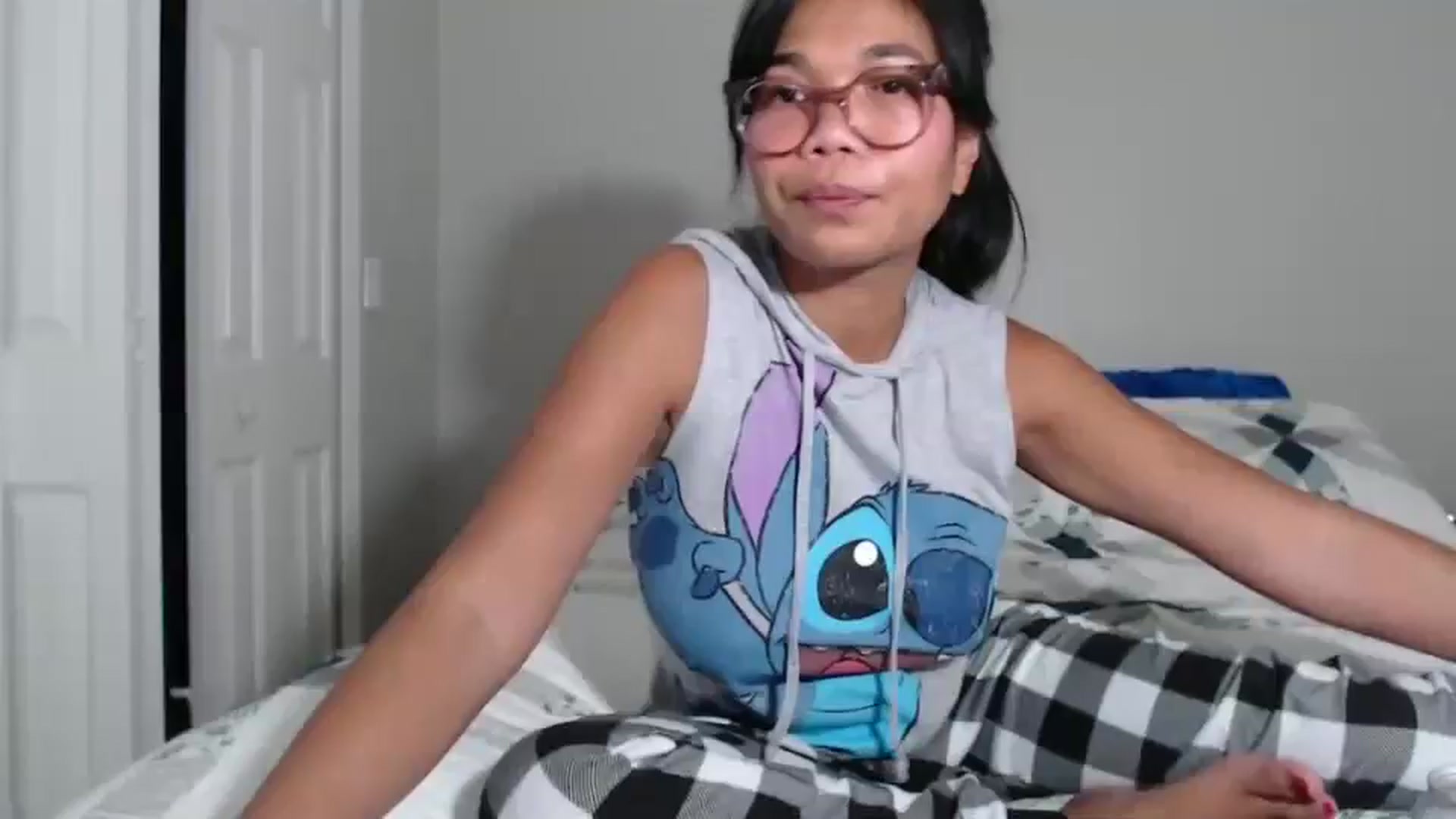 Gallery image thumbnail from Littlekai2023's myfreecams stream on, 08/06/2024, 01:21 image 18 of 20