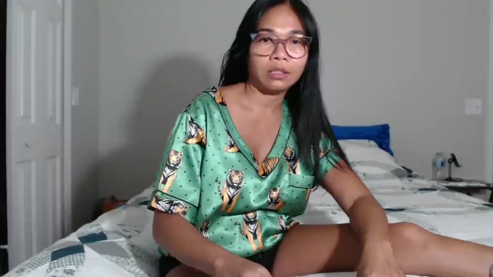 Gallery image thumbnail from Littlekai2023's myfreecams stream on, 08/11/2024, 05:08 image 6 of 20