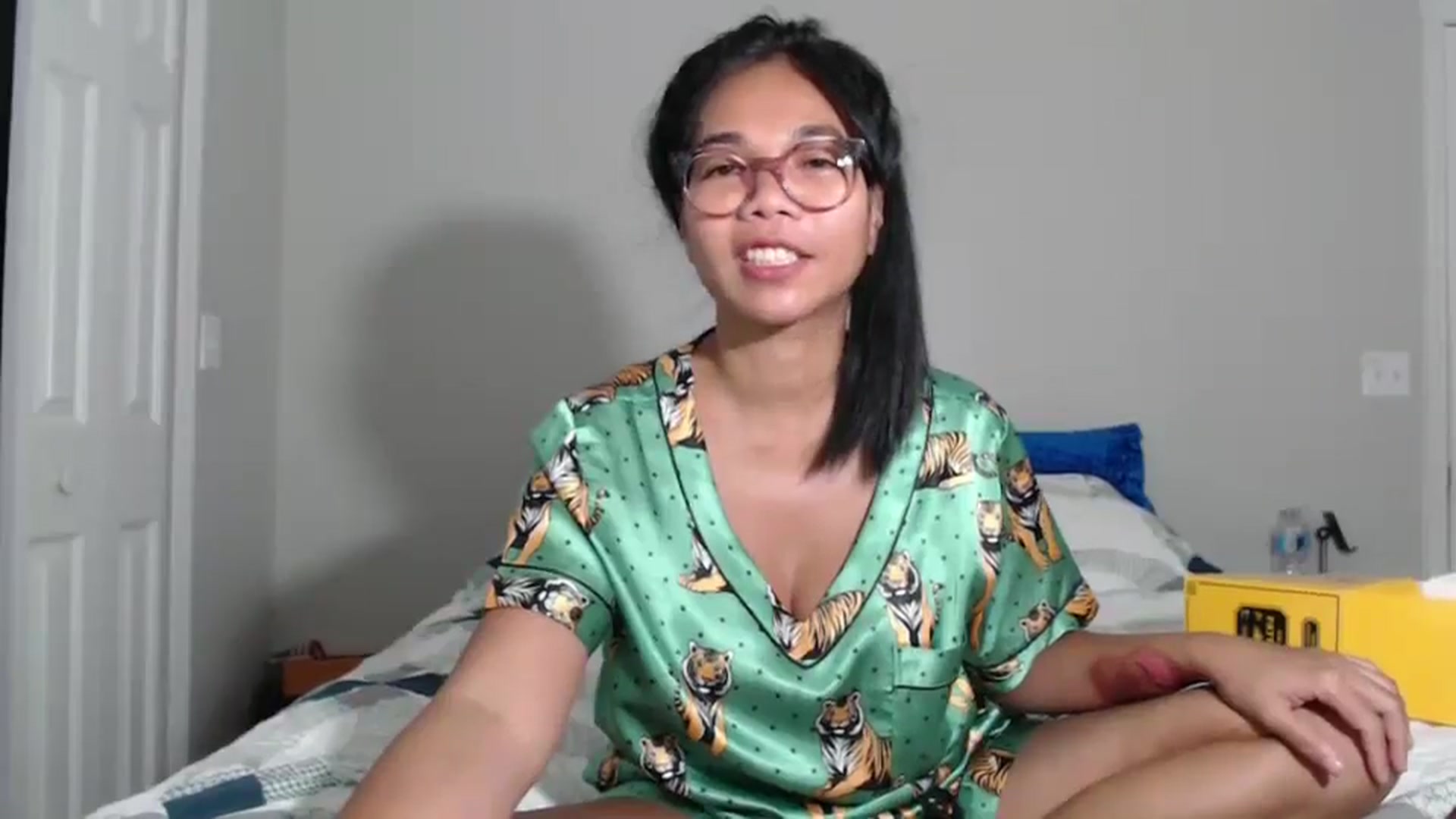 Gallery image thumbnail from Littlekai2023's myfreecams stream on, 08/11/2024, 05:08 image 19 of 20