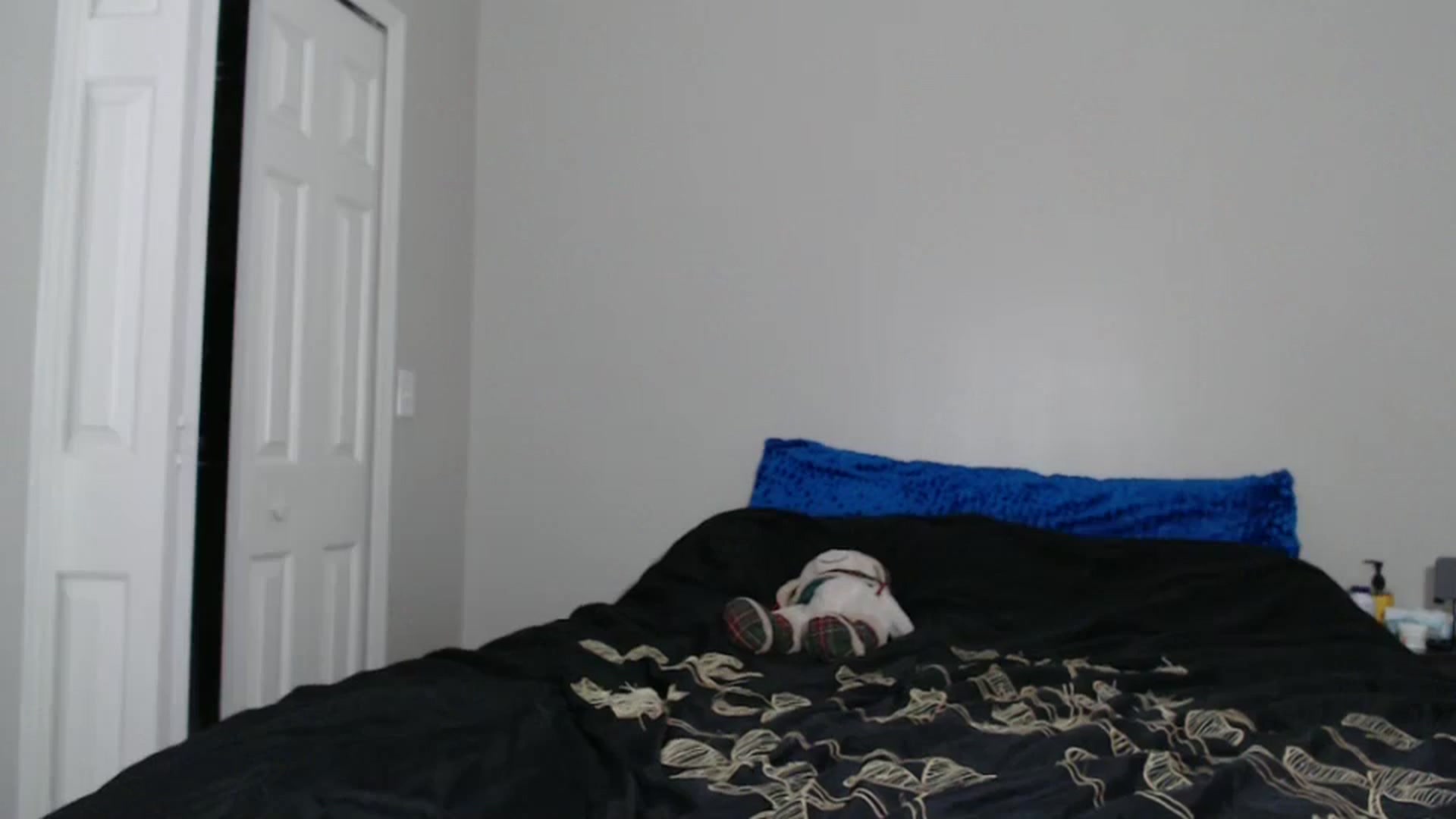 Gallery image thumbnail from Littlekai2023's myfreecams stream on, 08/28/2024, 02:14 image 10 of 20