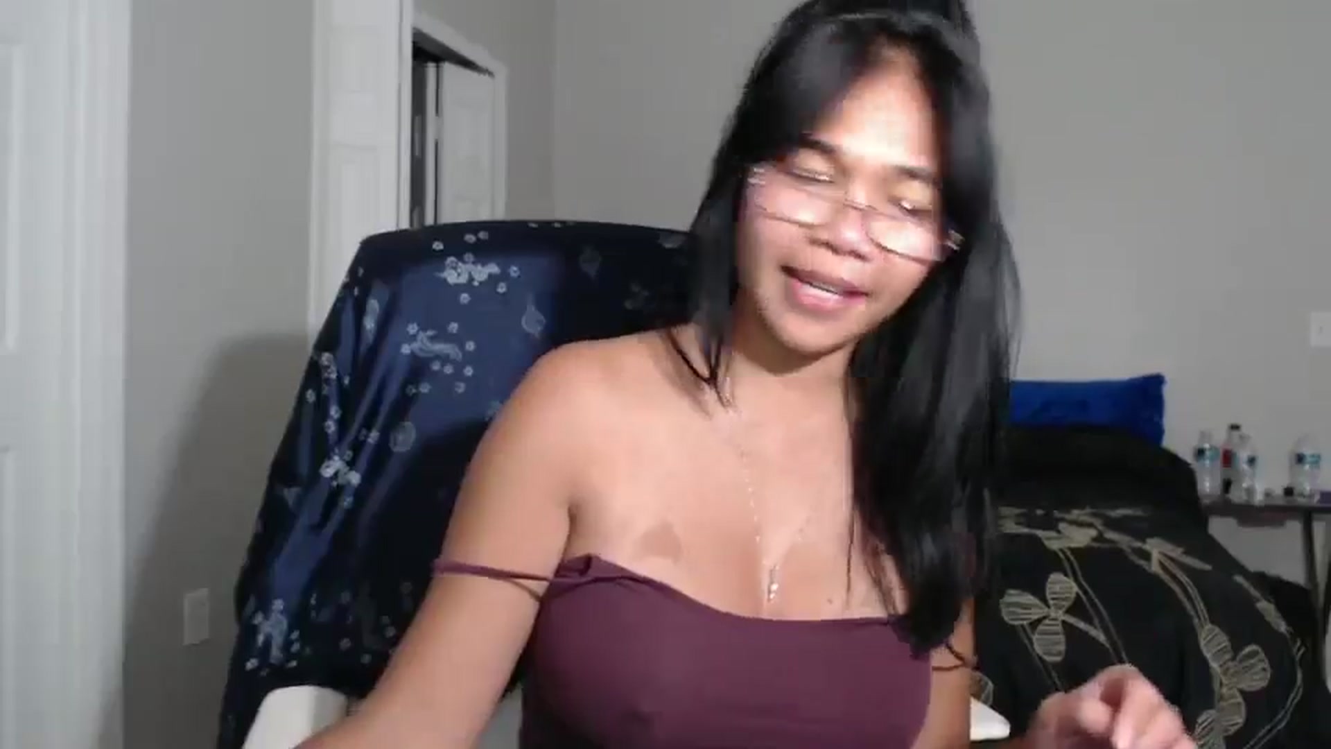 Gallery image thumbnail from Littlekai2023's myfreecams stream on, 09/02/2024, 02:06 image 10 of 20