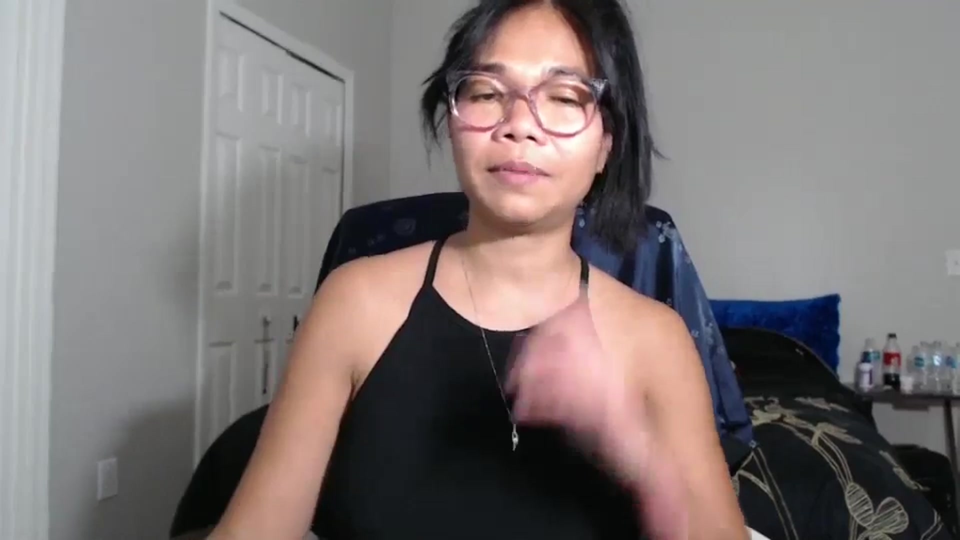 Gallery image thumbnail from Littlekai2023's myfreecams stream on, 09/03/2024, 03:25 image 17 of 20