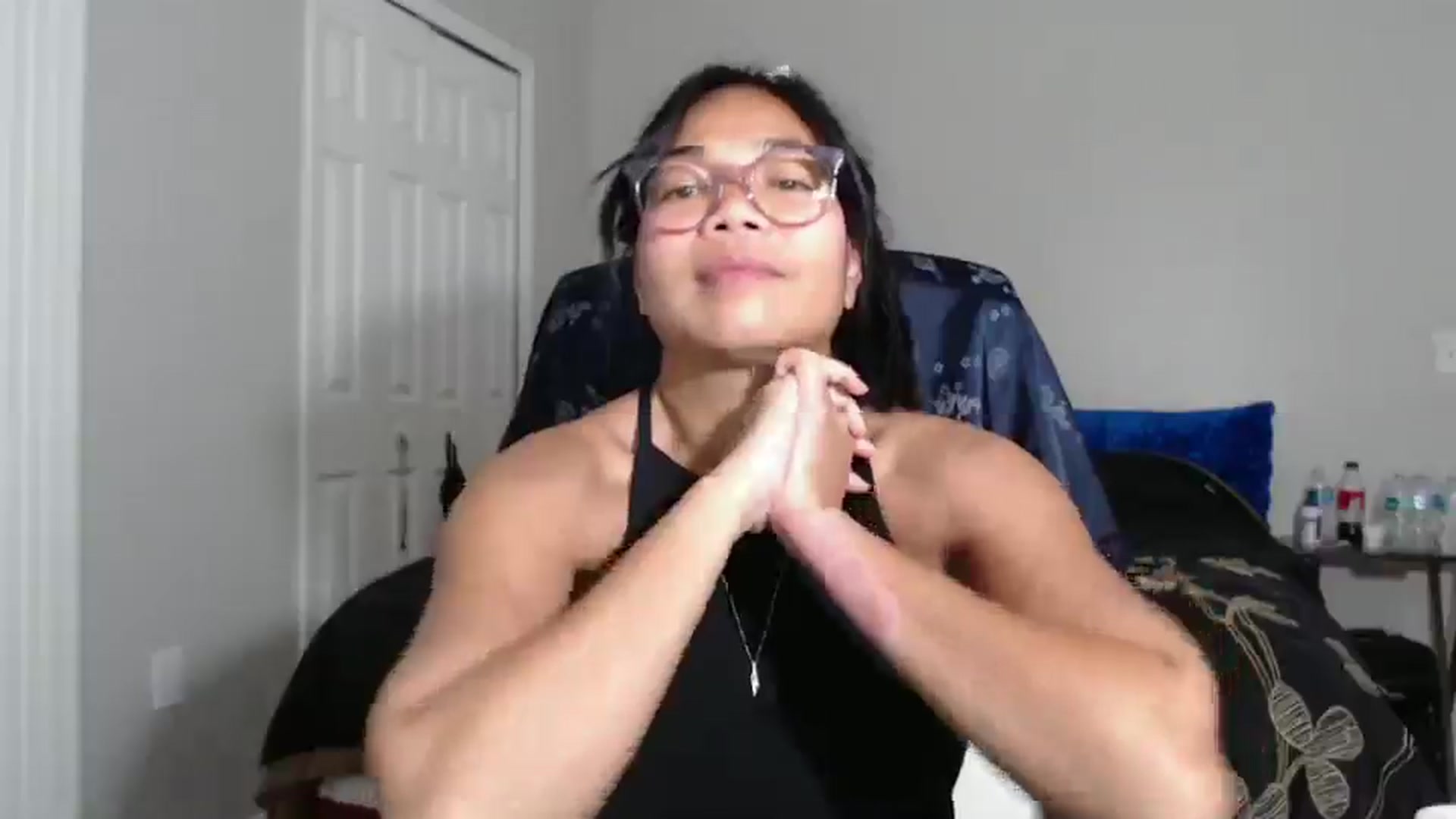 Gallery image thumbnail from Littlekai2023's myfreecams stream on, 09/03/2024, 03:25 image 12 of 20