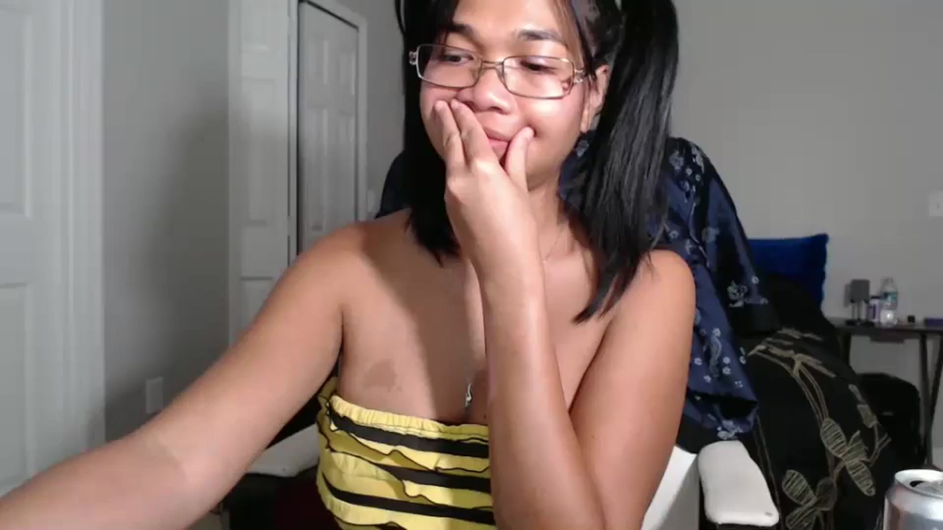 Gallery image thumbnail from Littlekai2023's myfreecams stream on, 09/04/2024, 24:01 image 5 of 20