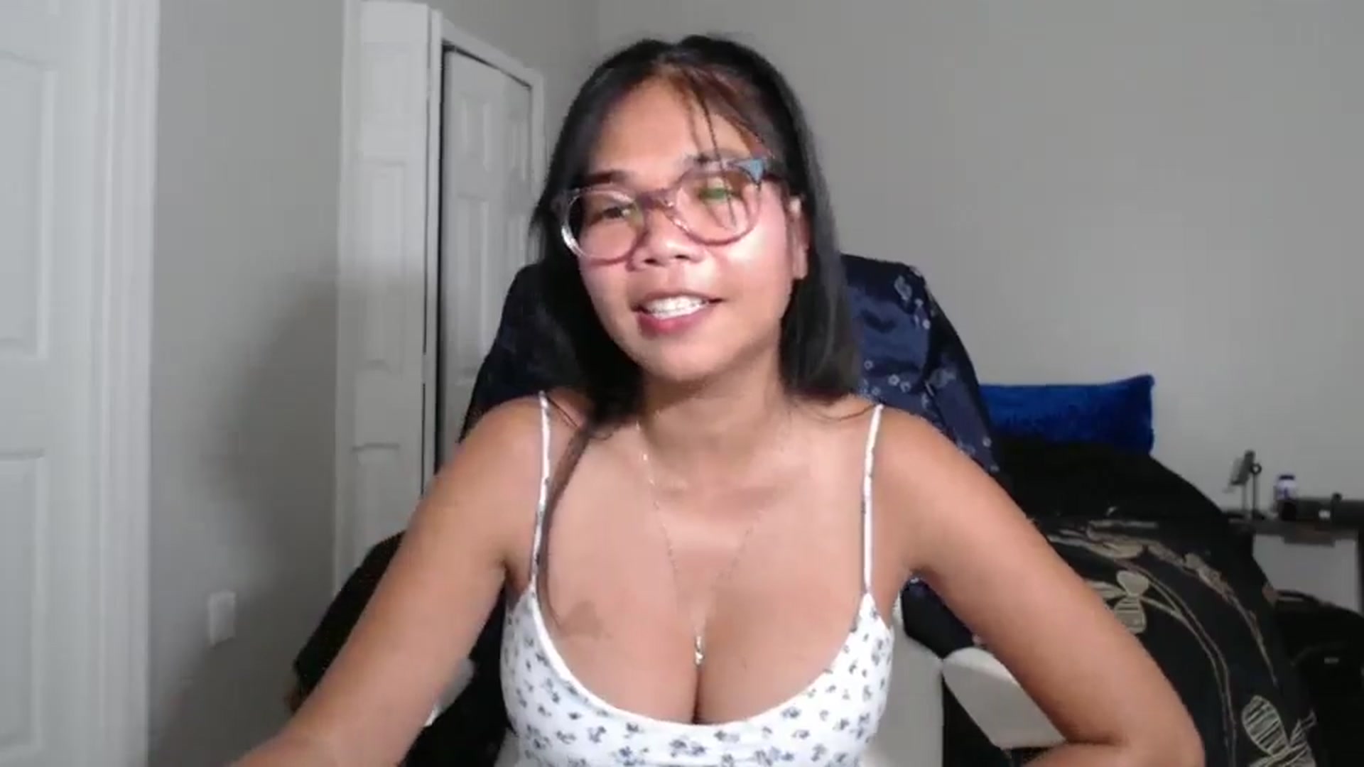 Gallery image thumbnail from Littlekai2023's myfreecams stream on, 09/04/2024, 23:56 image 19 of 20