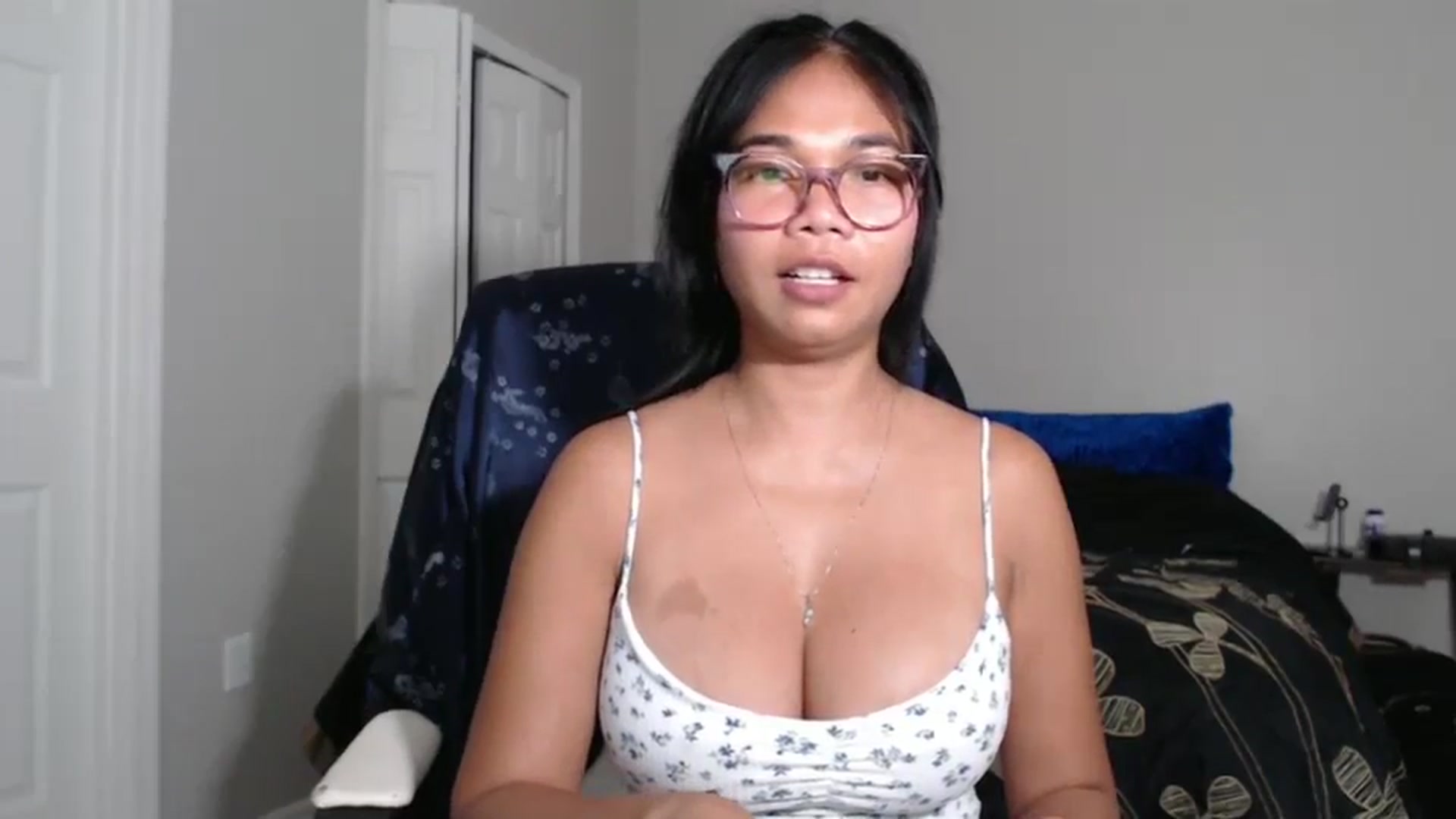 Gallery image thumbnail from Littlekai2023's myfreecams stream on, 09/04/2024, 23:56 image 4 of 20