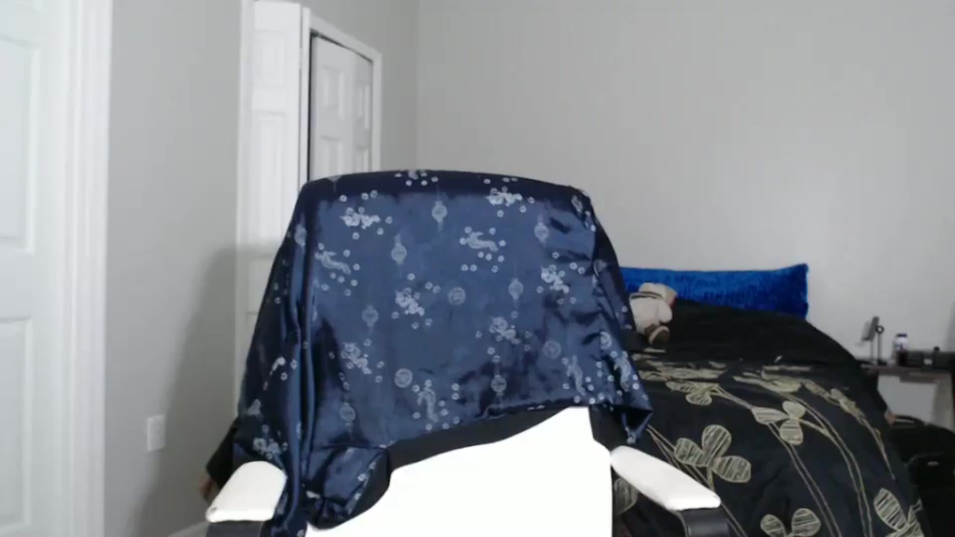 Gallery image thumbnail from Littlekai2023's myfreecams stream on, 09/04/2024, 23:56 image 11 of 20