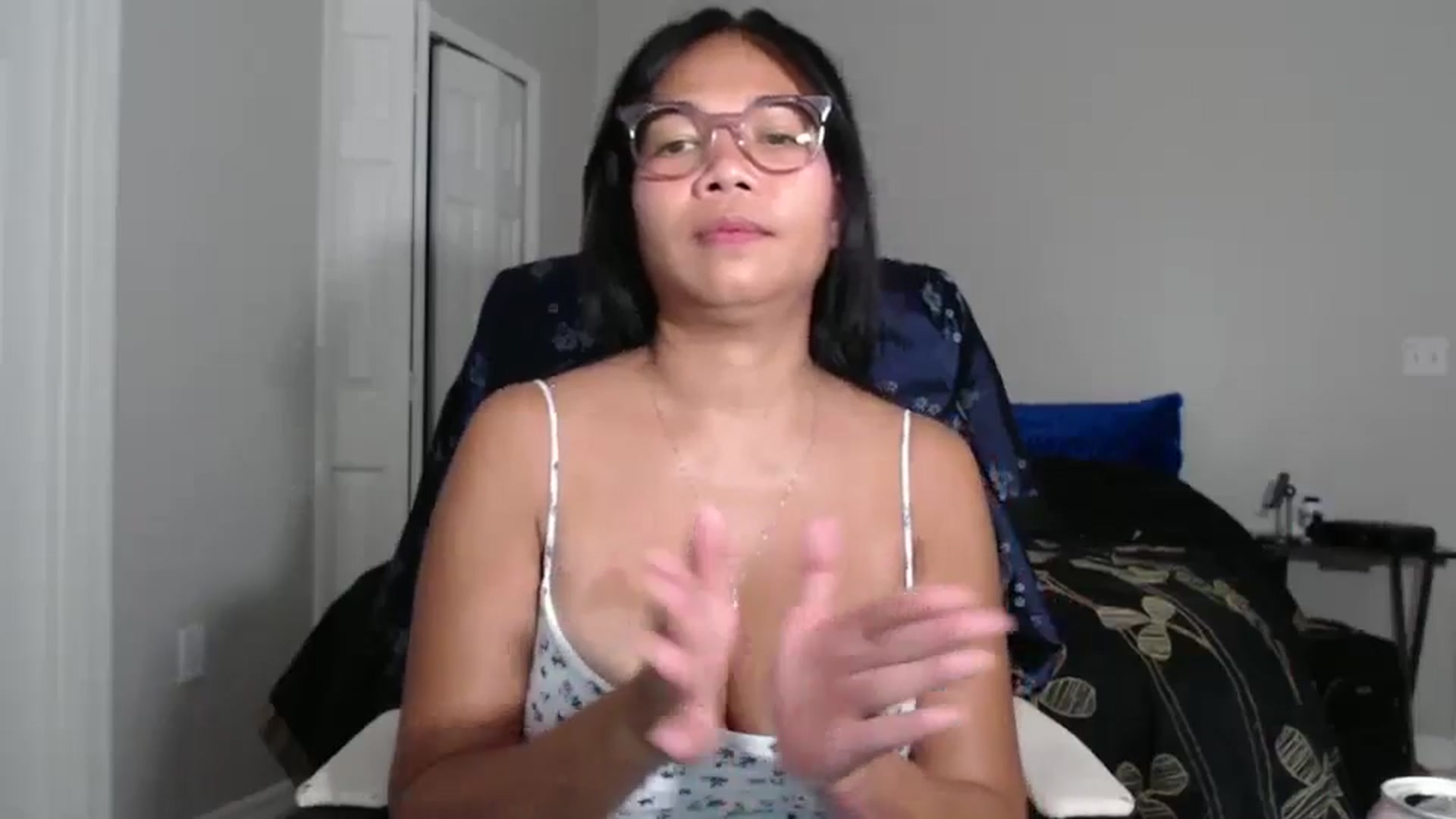 Gallery image thumbnail from Littlekai2023's myfreecams stream on, 09/05/2024, 03:52 image 14 of 20