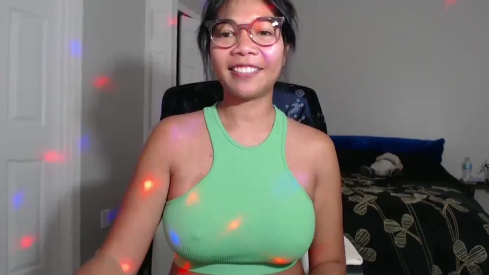 Gallery image thumbnail from Littlekai2023's myfreecams stream on, 09/07/2024, 04:16 image 16 of 20