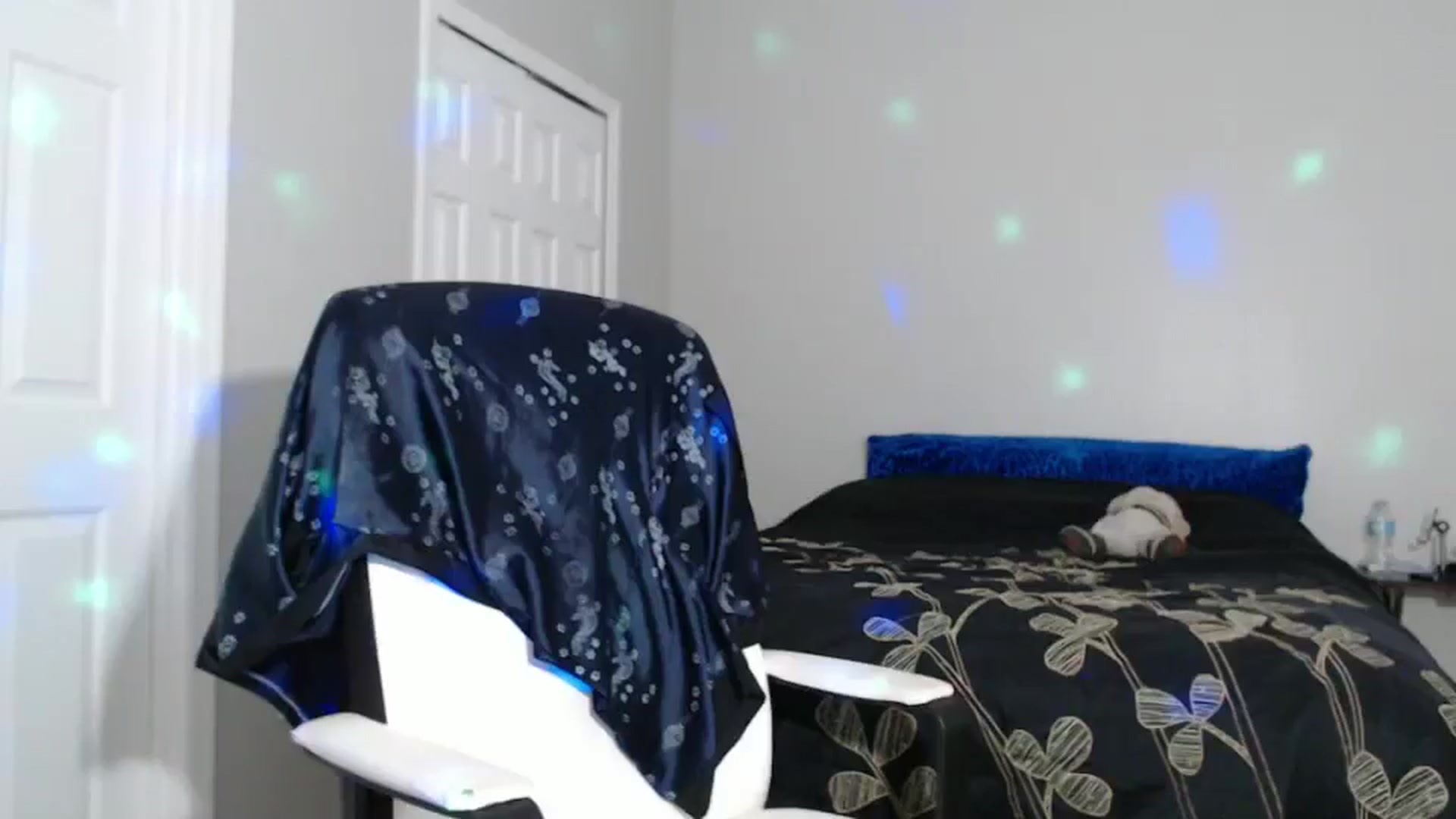Gallery image thumbnail from Littlekai2023's myfreecams stream on, 09/07/2024, 04:16 image 8 of 20