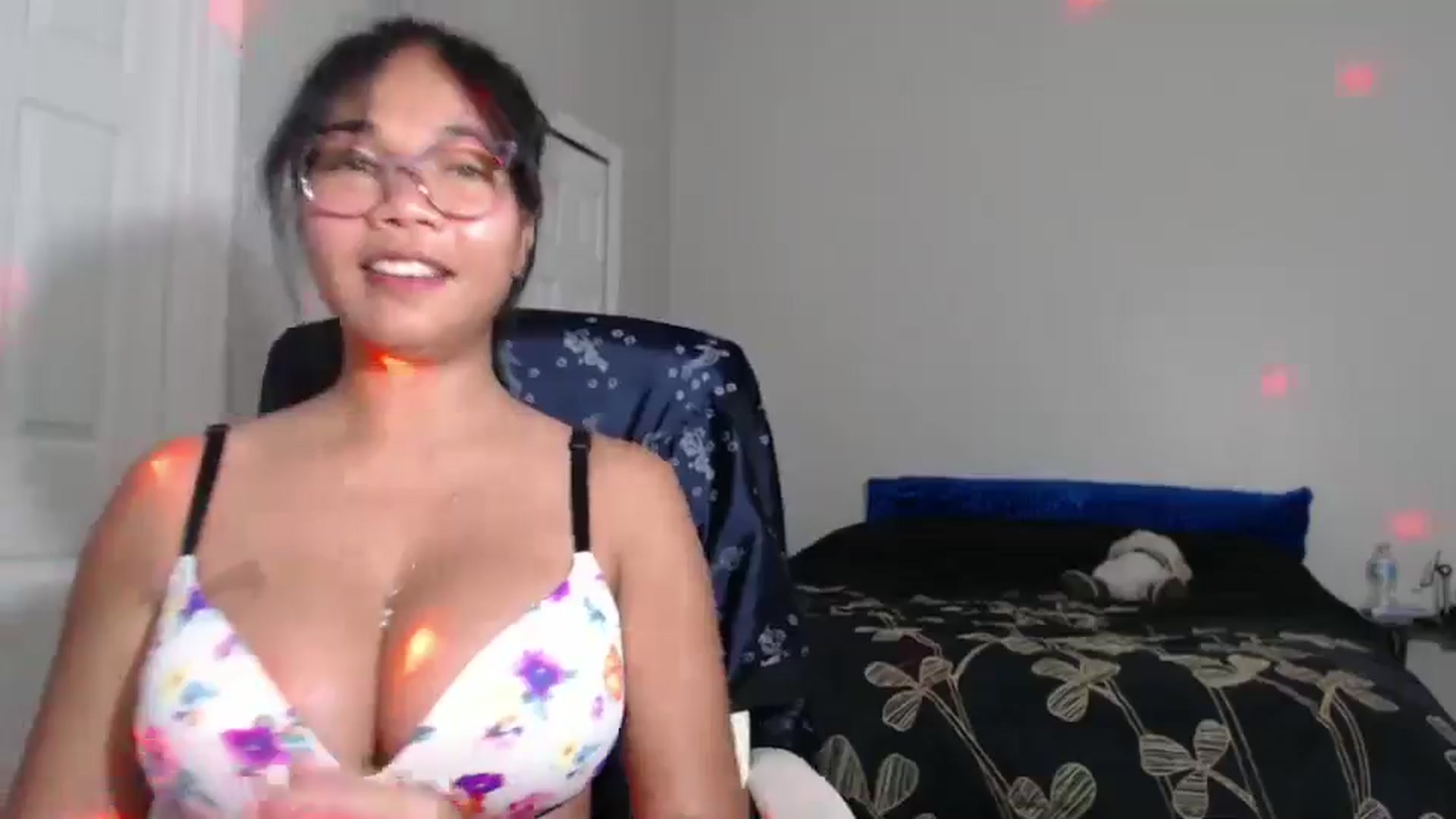 Gallery image thumbnail from Littlekai2023's myfreecams stream on, 09/07/2024, 04:16 image 6 of 20