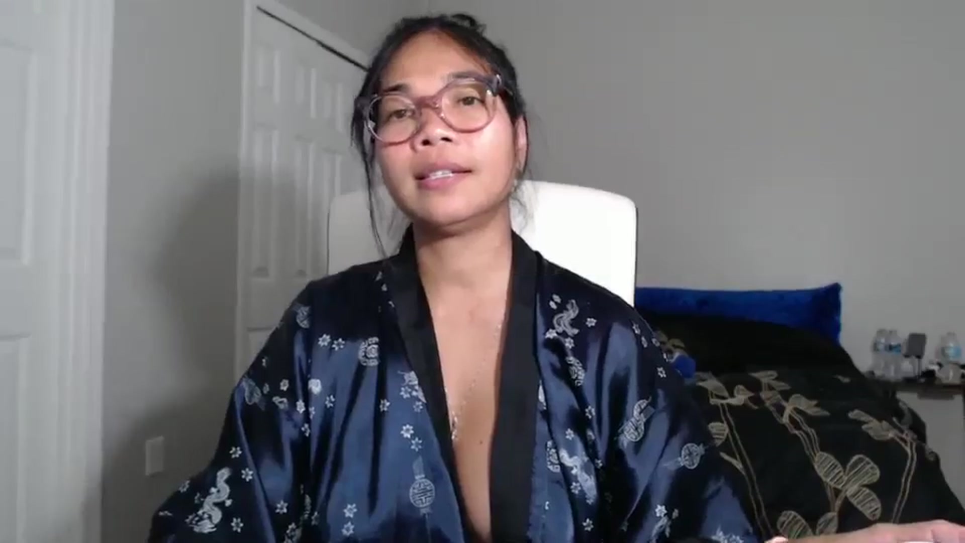 Gallery image thumbnail from Littlekai2023's myfreecams stream on, 09/08/2024, 24:50 image 16 of 20