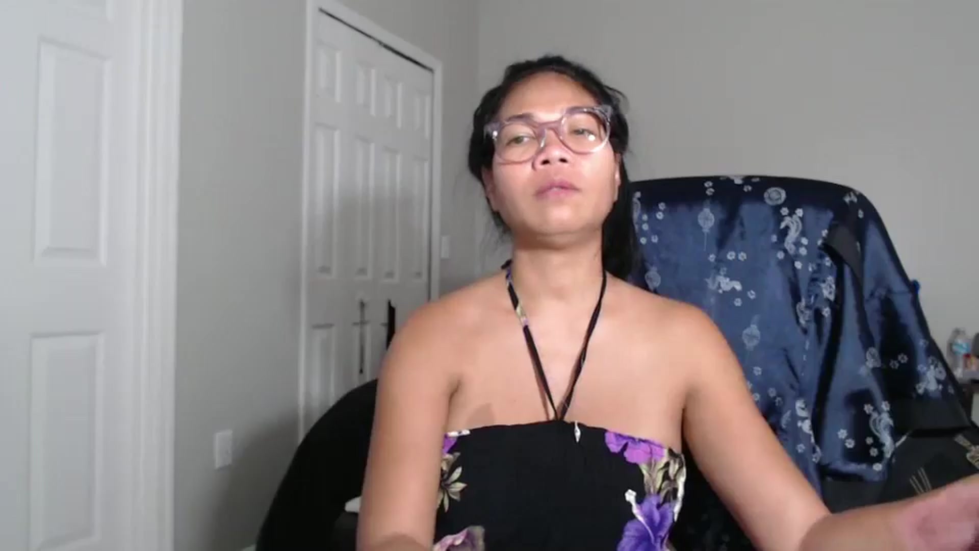 Gallery image thumbnail from Littlekai2023's myfreecams stream on, 09/09/2024, 02:19 image 15 of 20