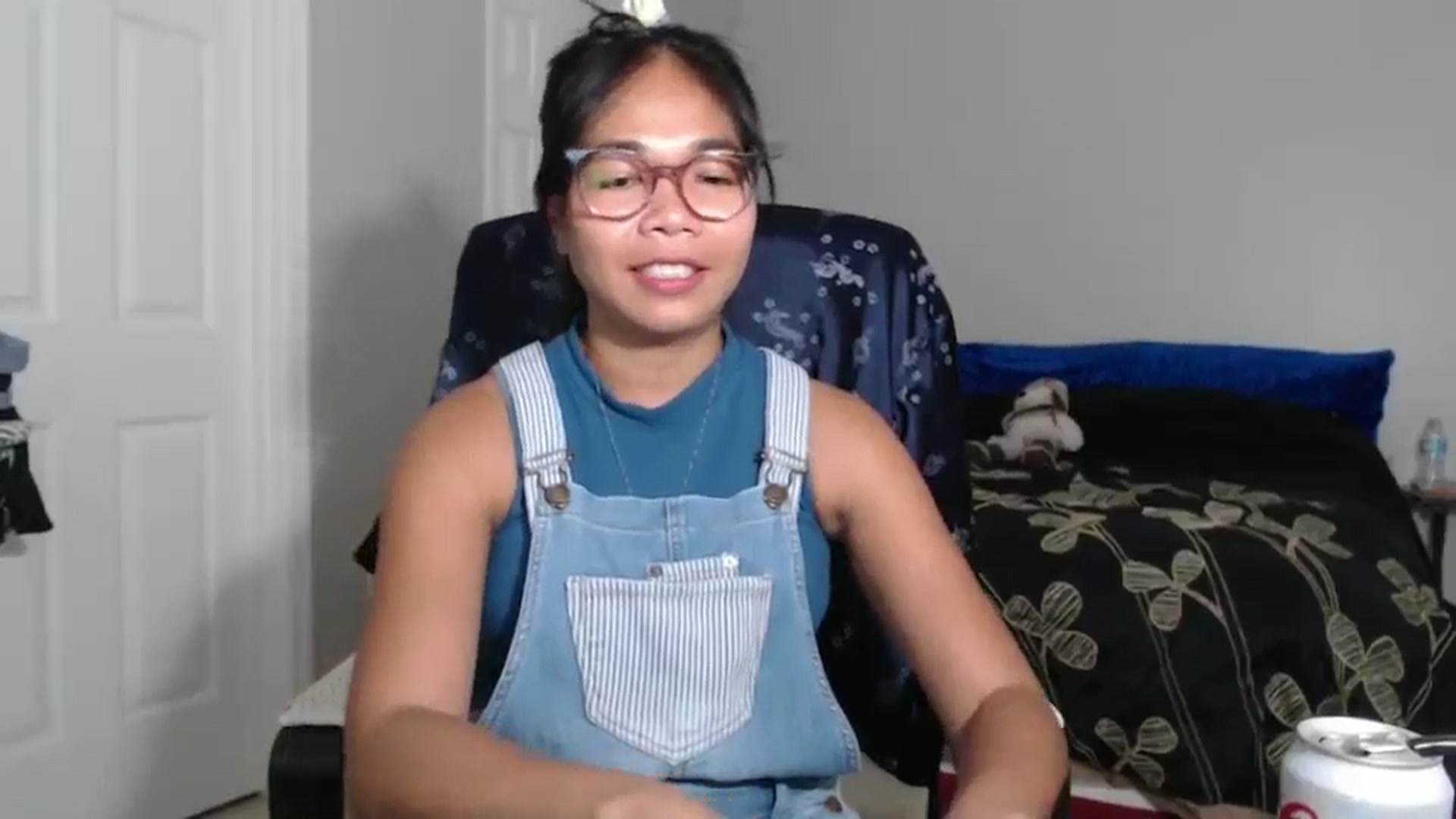 Gallery image thumbnail from Littlekai2023's myfreecams stream on, 09/10/2024, 24:01 image 17 of 20