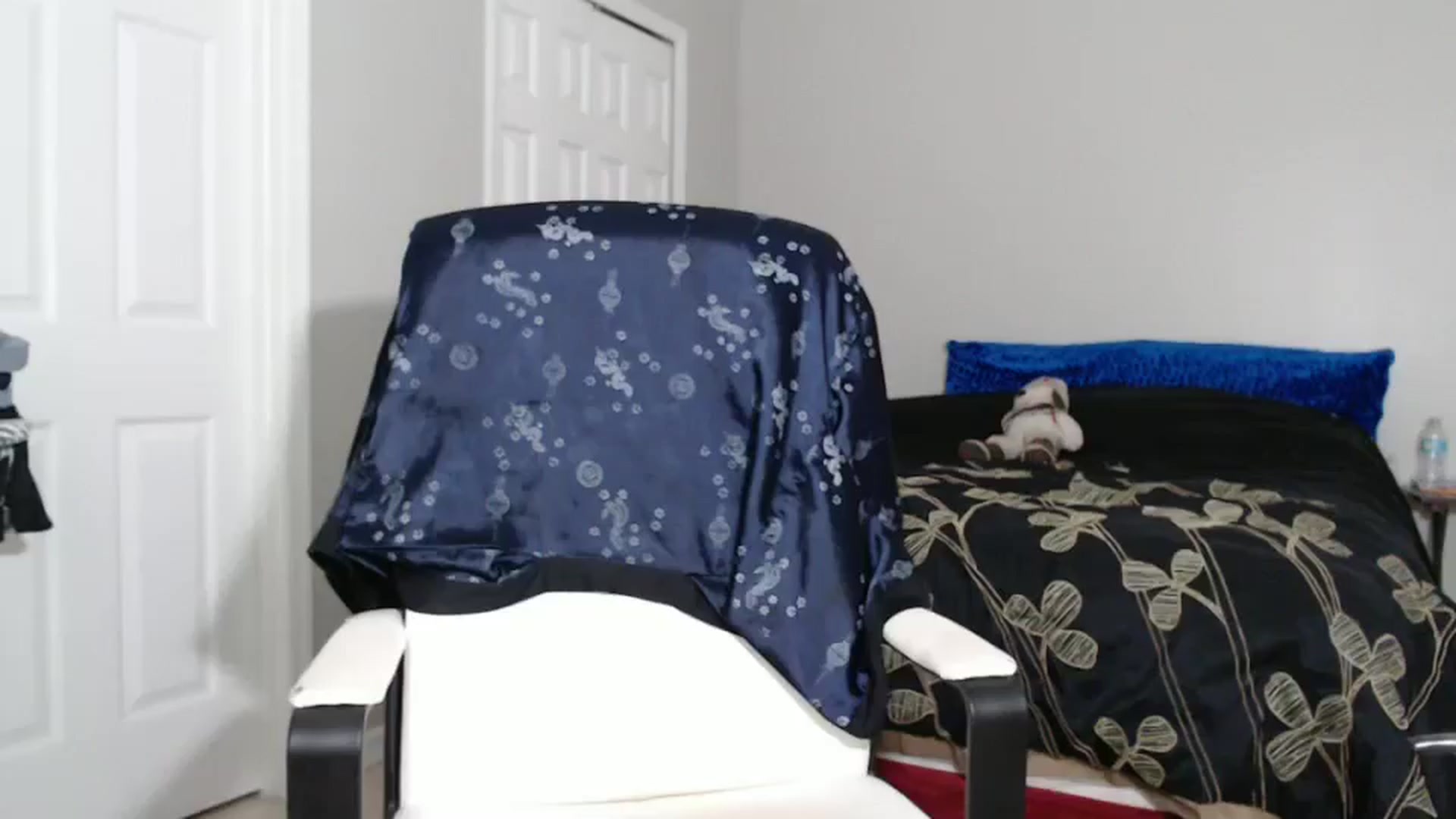Gallery image thumbnail from Littlekai2023's myfreecams stream on, 09/10/2024, 24:01 image 16 of 20