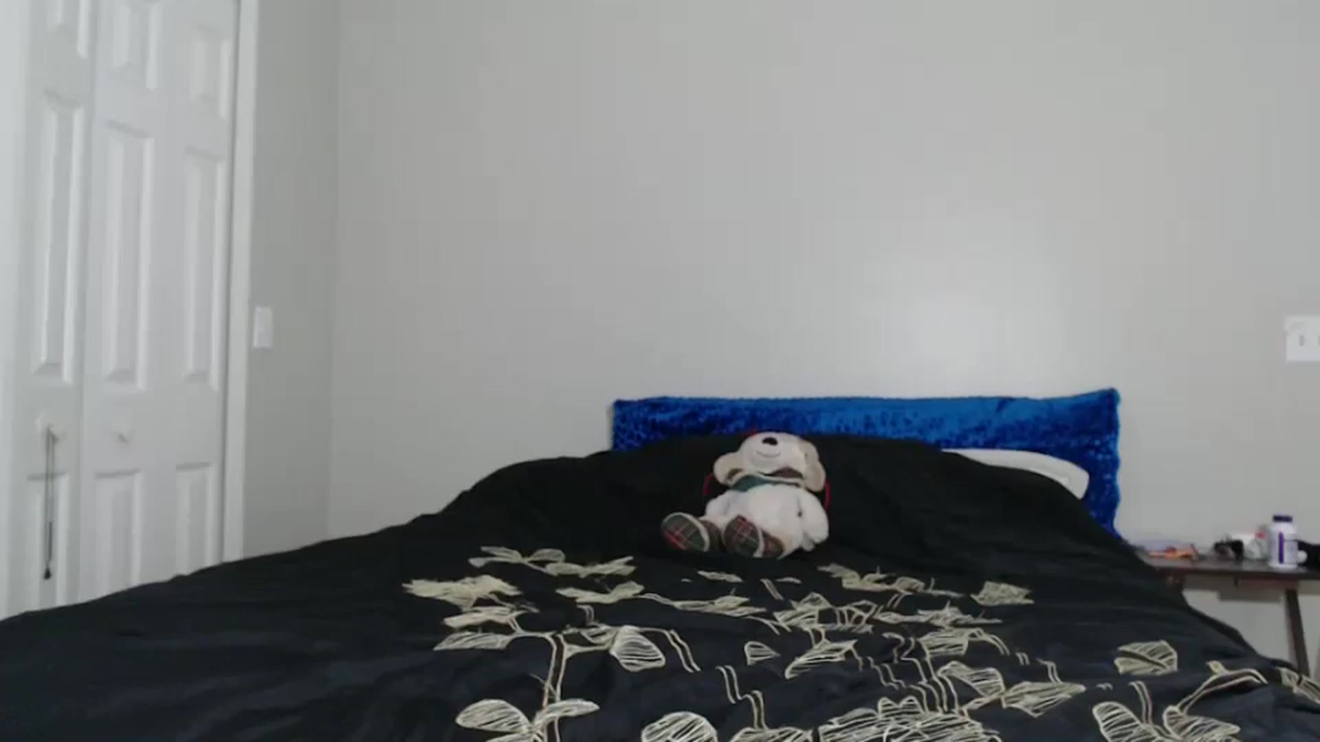 Gallery image thumbnail from Littlekai2023's myfreecams stream on, 09/11/2024, 04:59 image 17 of 20