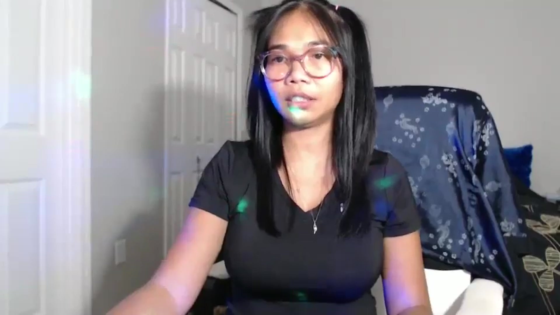 Gallery image thumbnail from Littlekai2023's myfreecams stream on, 09/15/2024, 03:52 image 7 of 20