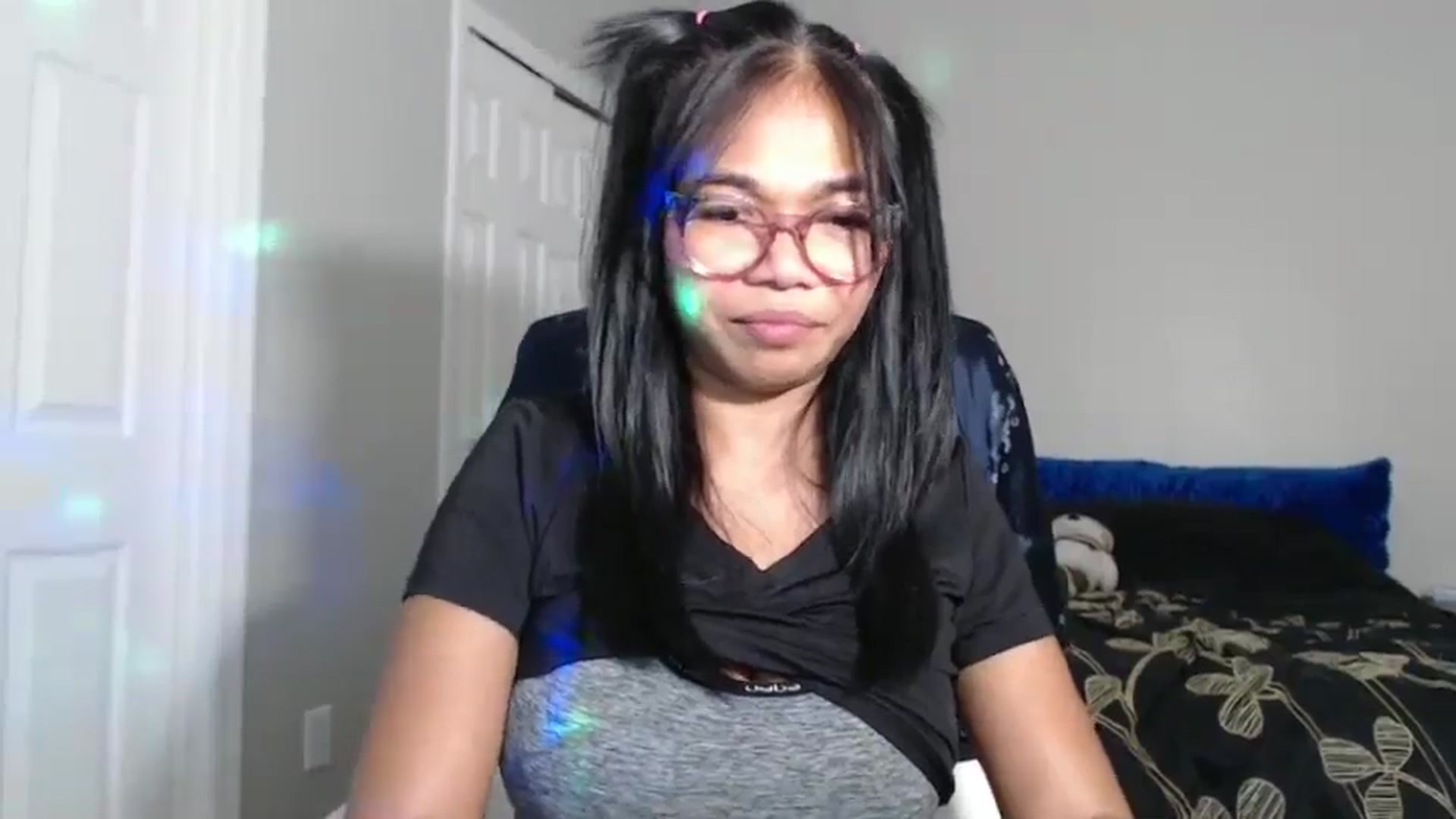 Gallery image thumbnail from Littlekai2023's myfreecams stream on, 09/15/2024, 03:52 image 18 of 20