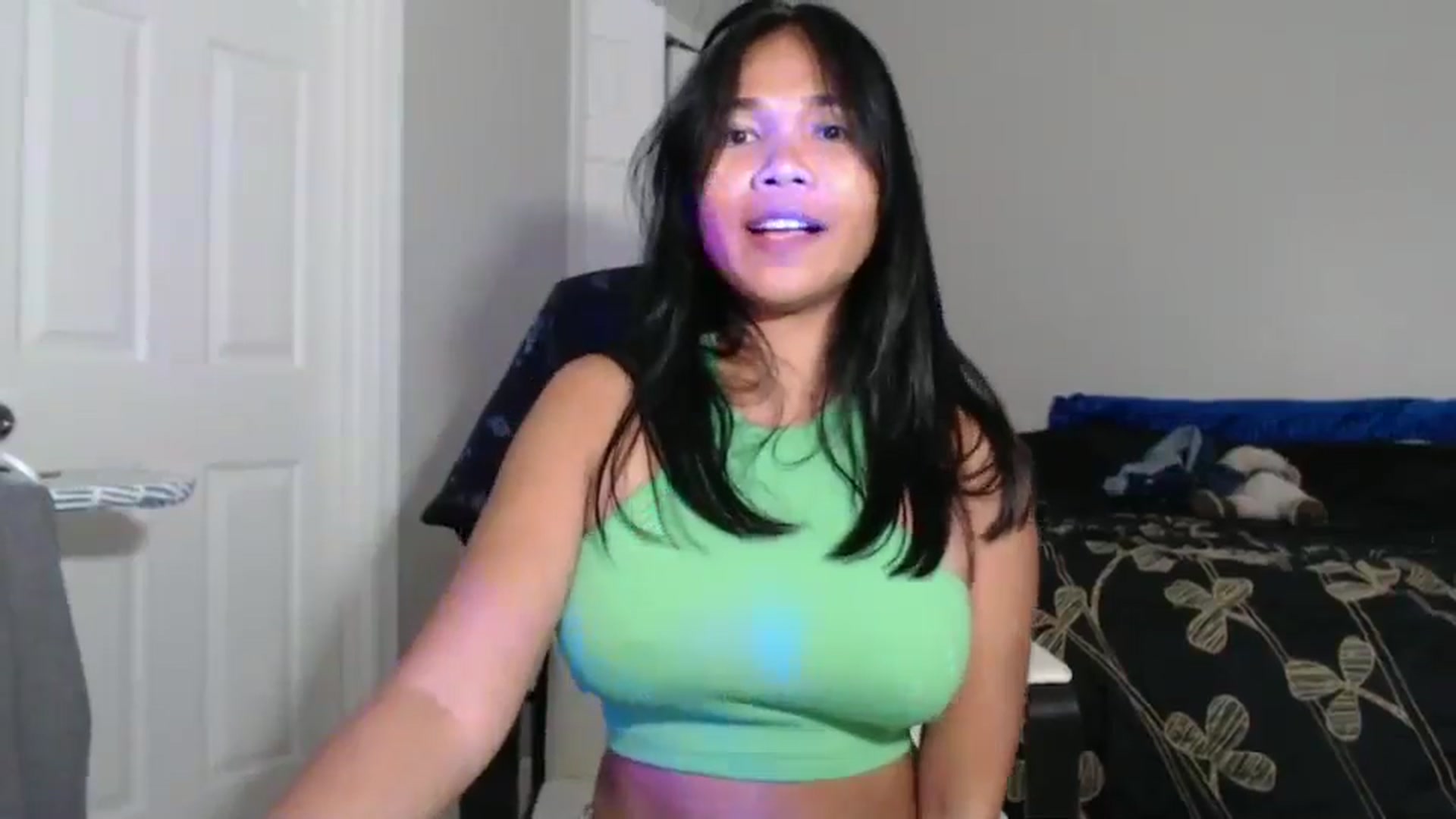 Gallery image thumbnail from Littlekai2023's myfreecams stream on, 09/16/2024, 24:20 image 6 of 20