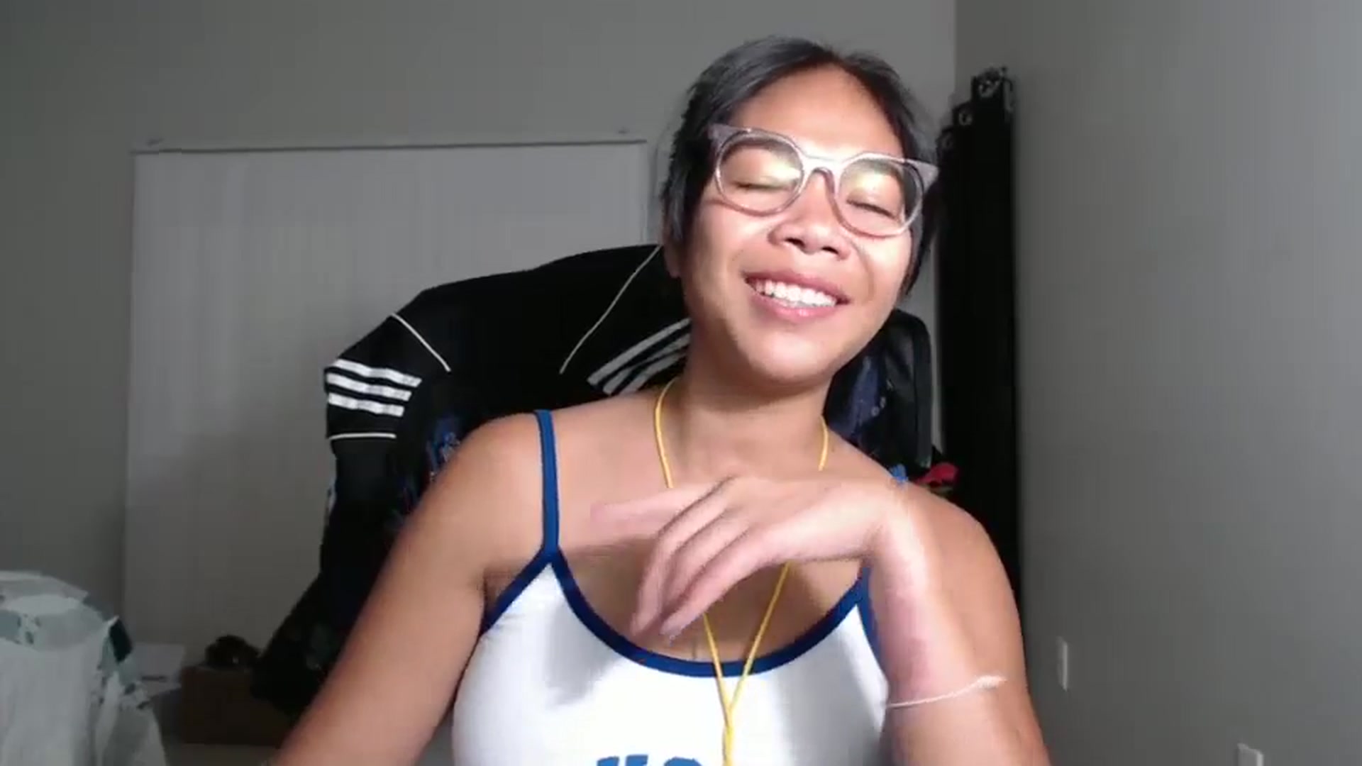 Gallery image thumbnail from Littlekai2023's myfreecams stream on, 09/30/2024, 03:57 image 9 of 20