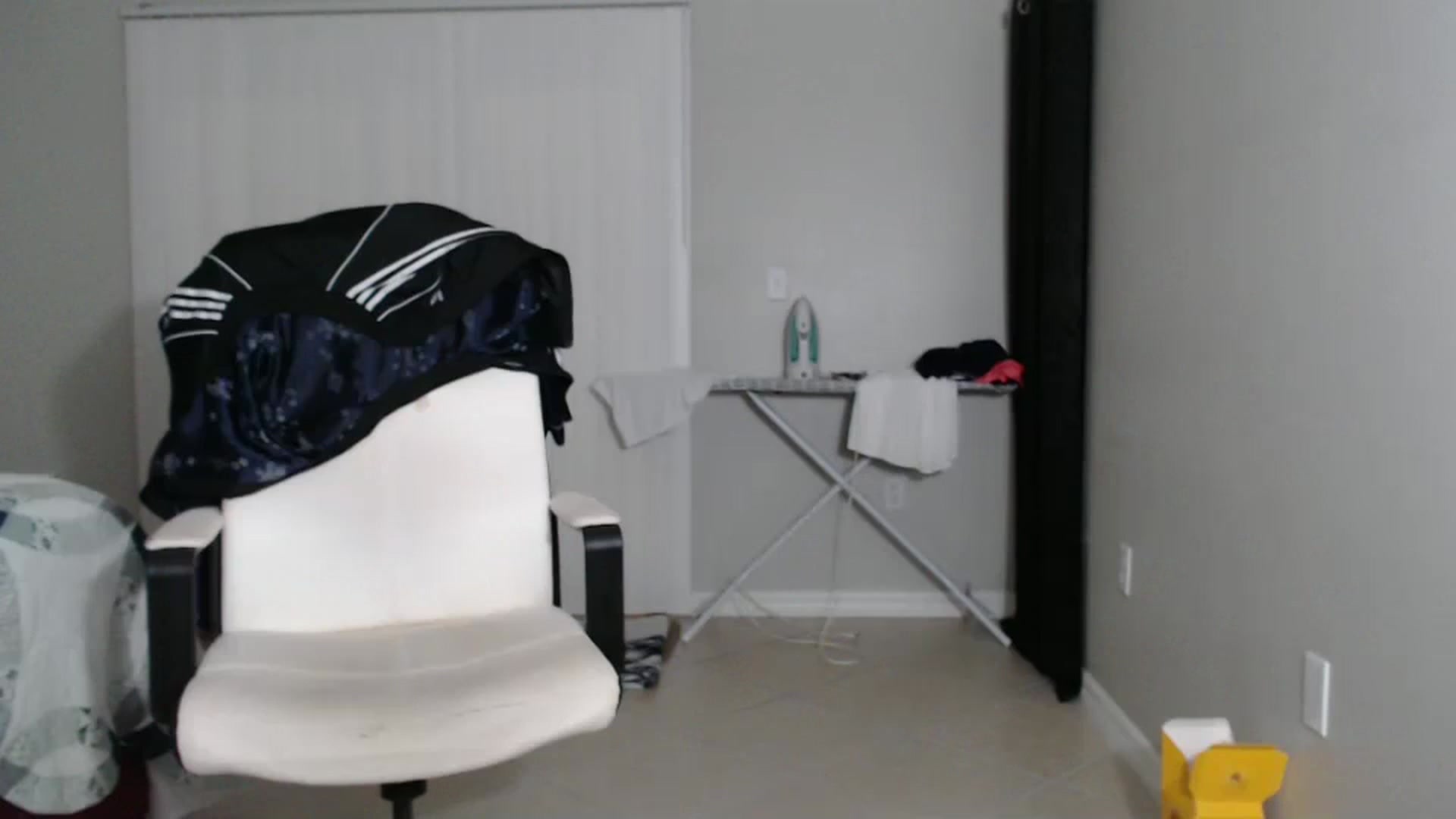 Gallery image thumbnail from Littlekai2023's myfreecams stream on, 09/30/2024, 03:57 image 13 of 20