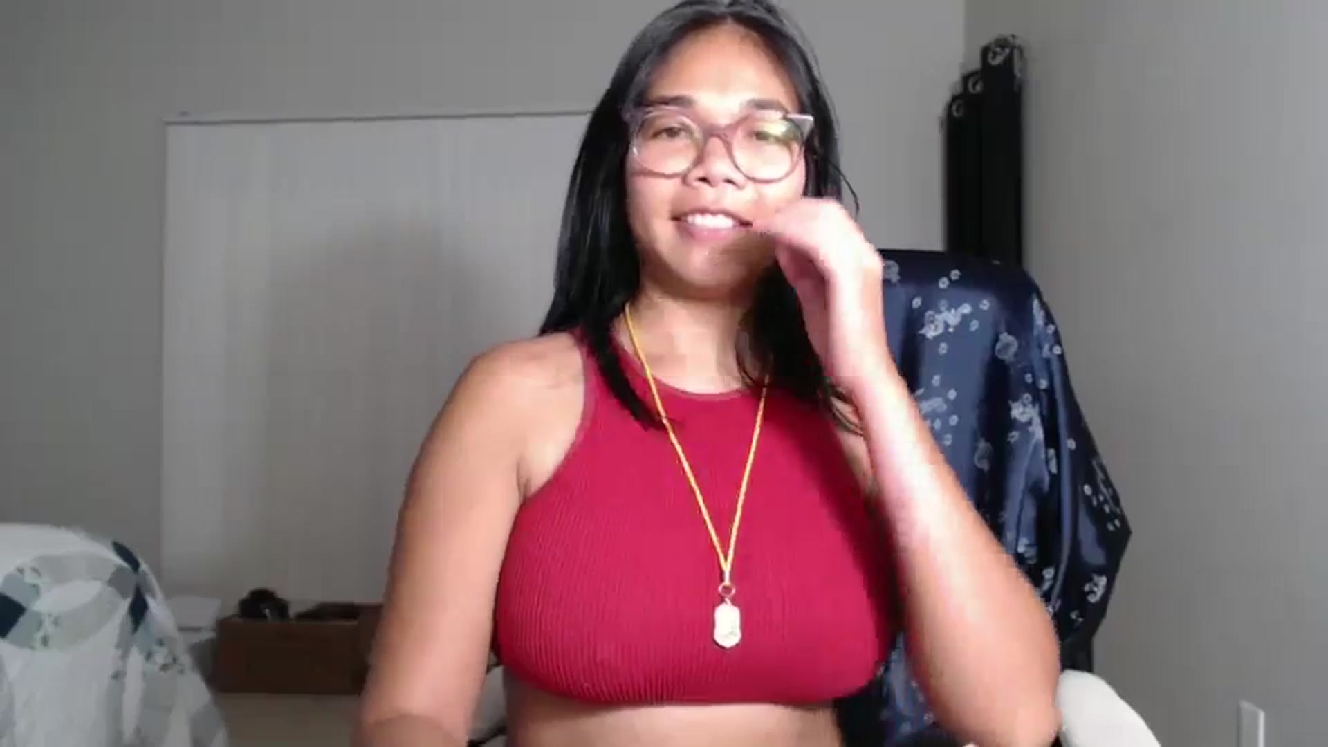 Gallery image thumbnail from Littlekai2023's myfreecams stream on, 10/03/2024, 02:33 image 16 of 20