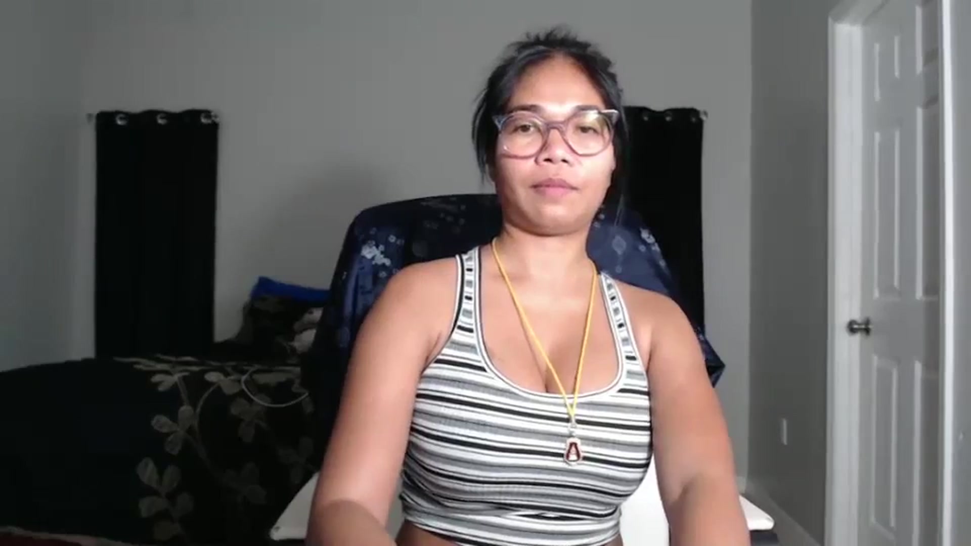 Gallery image thumbnail from Littlekai2023's myfreecams stream on, 10/11/2024, 03:10 image 9 of 20