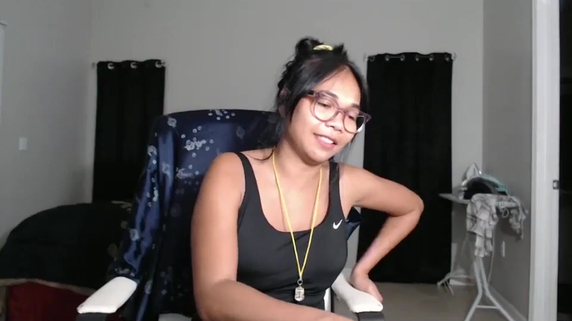 Gallery image thumbnail from Littlekai2023's myfreecams stream on, 10/13/2024, 23:45 image 17 of 20