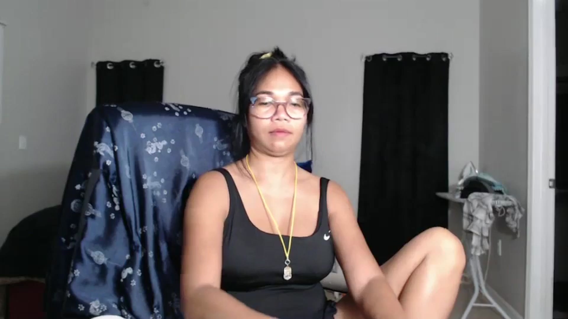 Gallery image thumbnail from Littlekai2023's myfreecams stream on, 10/13/2024, 23:45 image 11 of 20