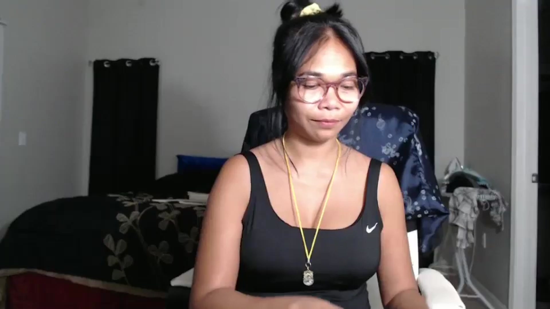 Gallery image thumbnail from Littlekai2023's myfreecams stream on, 10/14/2024, 24:00 image 12 of 20