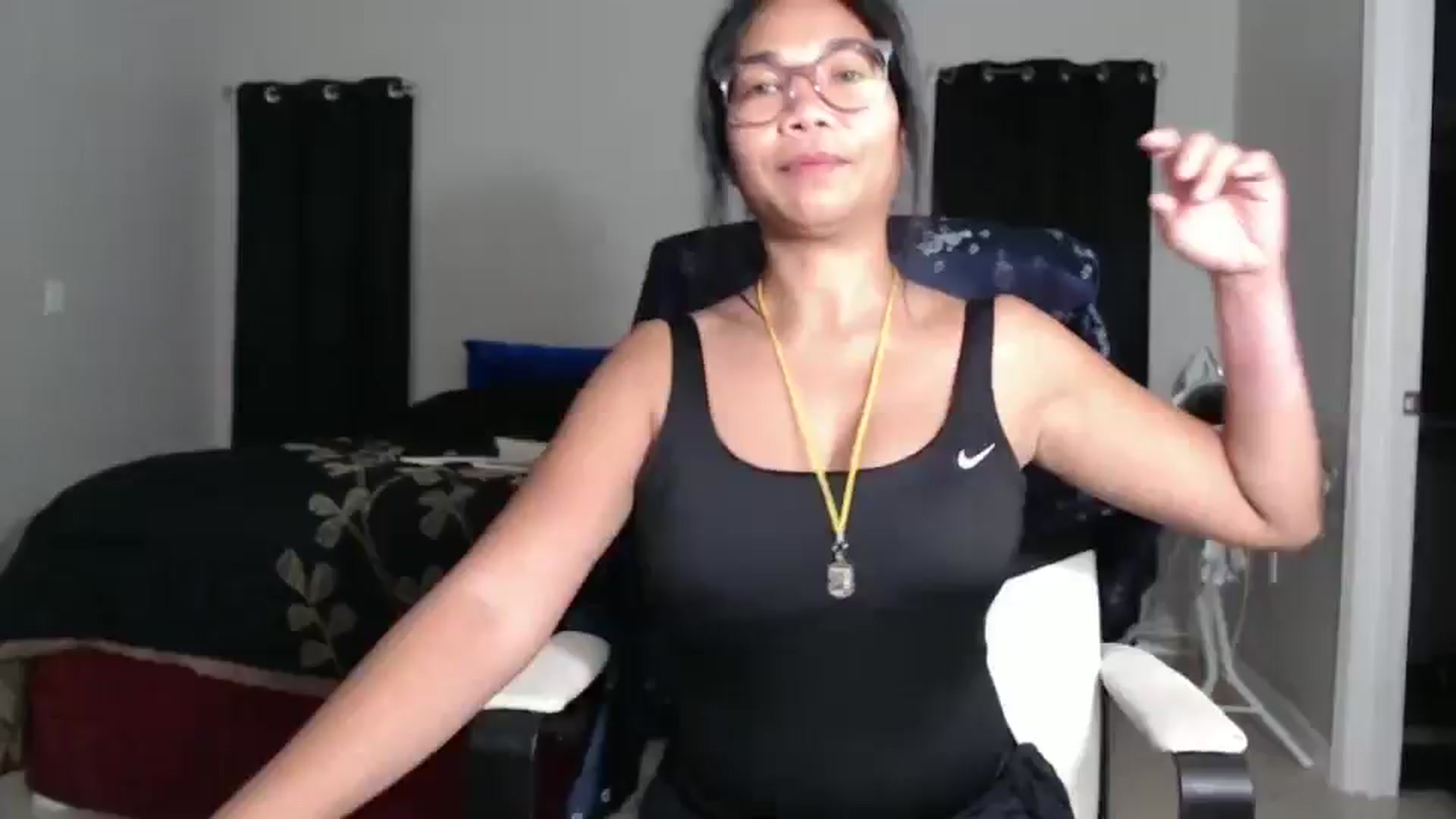 Gallery image thumbnail from Littlekai2023's myfreecams stream on, 10/14/2024, 24:00 image 17 of 20