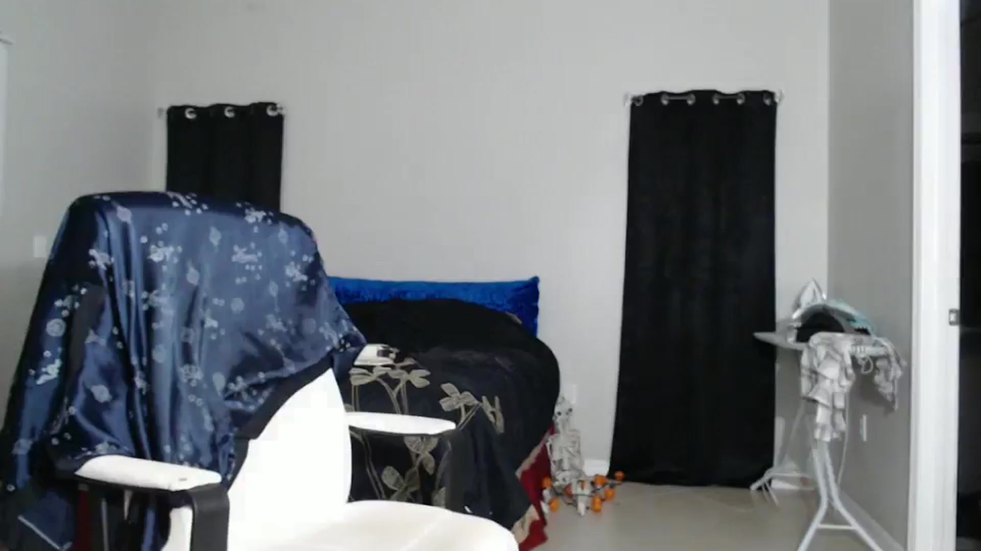Gallery image thumbnail from Littlekai2023's myfreecams stream on, 10/14/2024, 24:00 image 10 of 20