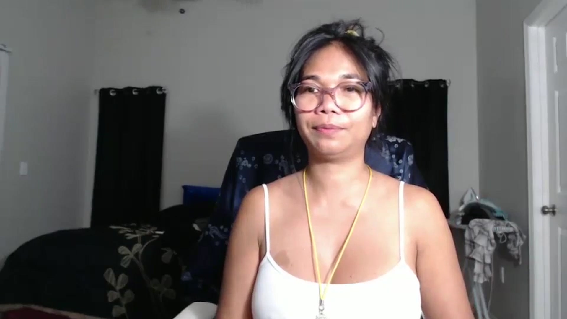 Gallery image thumbnail from Littlekai2023's myfreecams stream on, 10/14/2024, 04:03 image 19 of 20